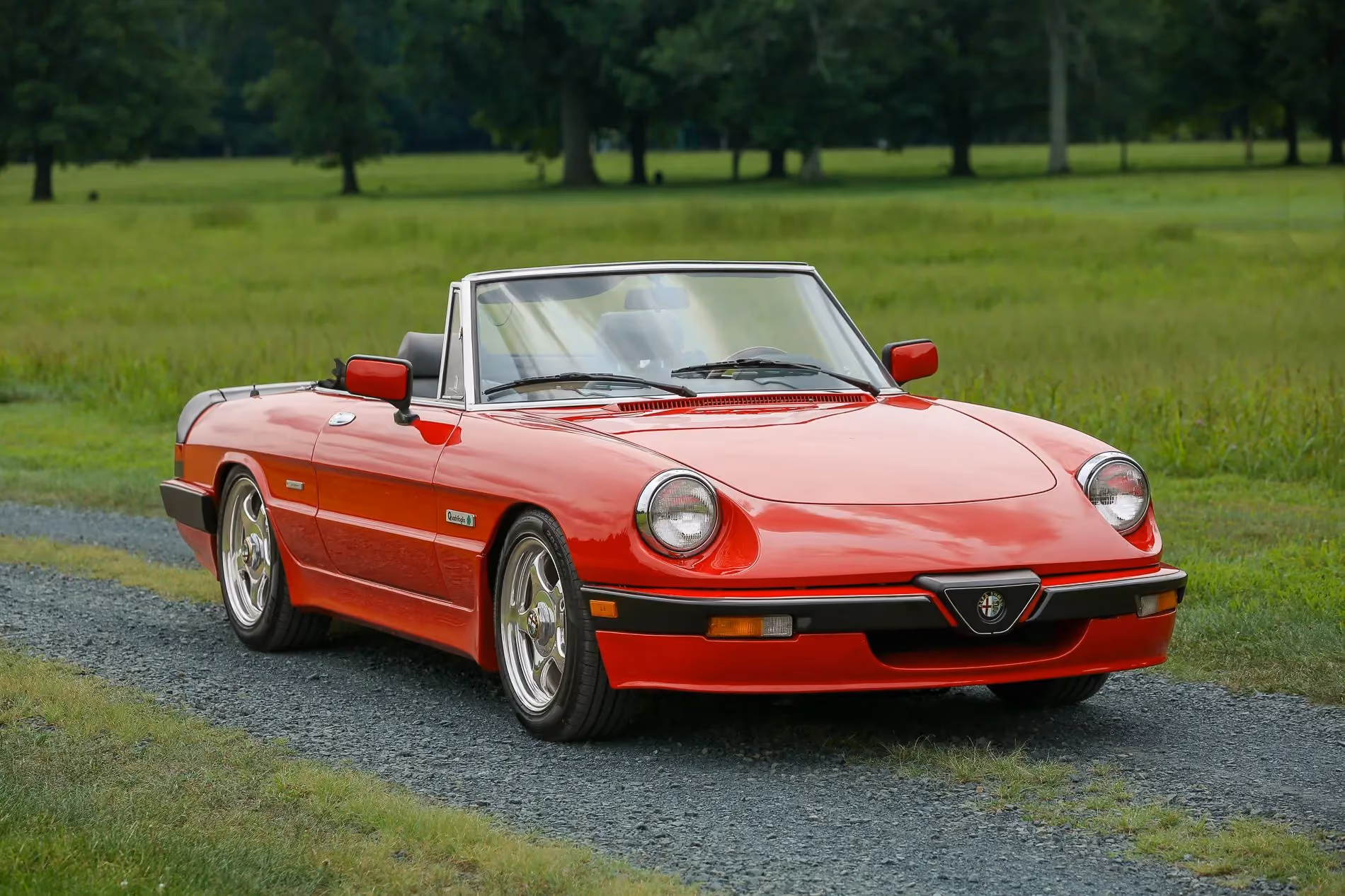 1989 Alfa Romeo Spider — photo 24 of 43