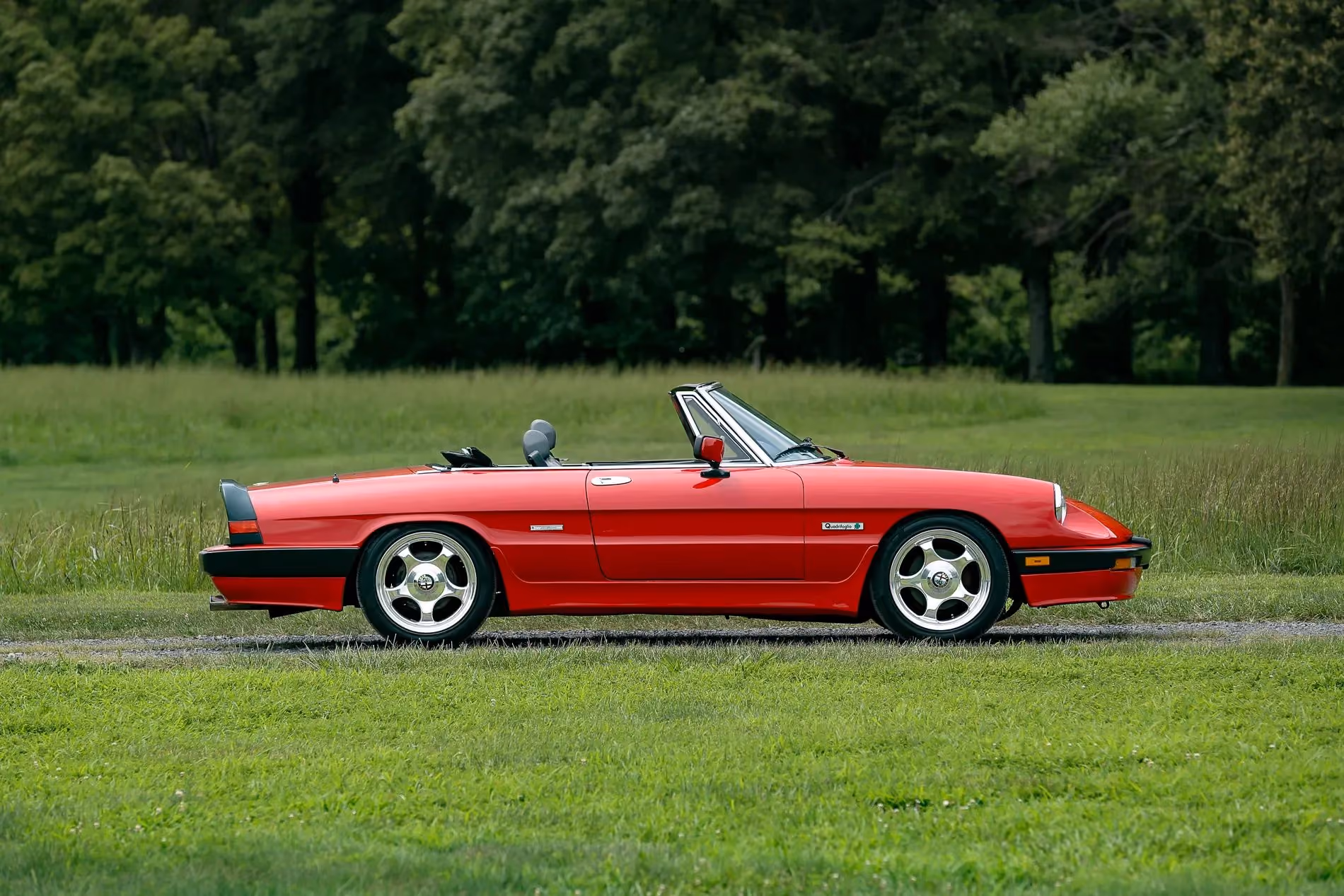 1989 Alfa Romeo Spider — photo 20 of 43