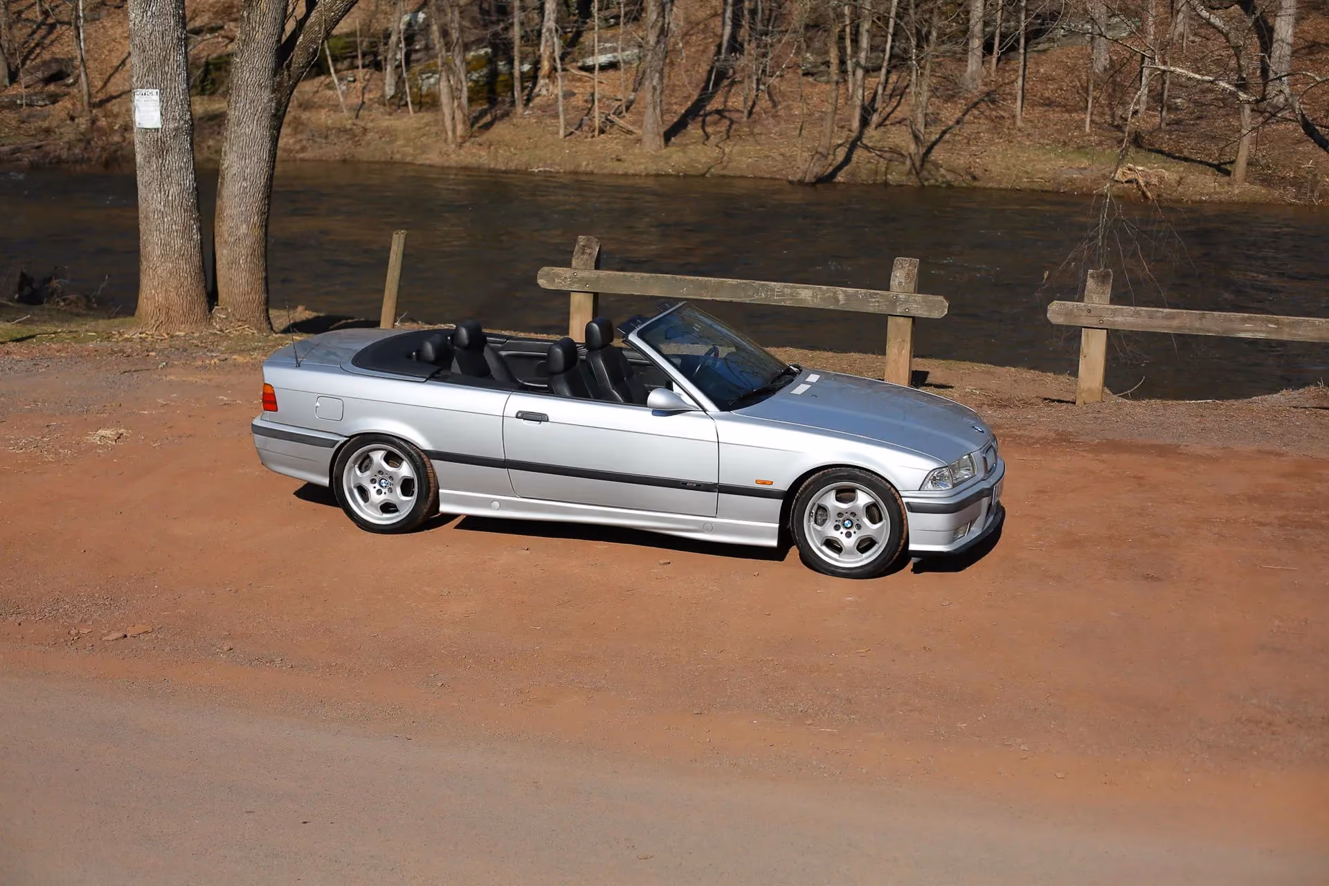 1998 BMW M3 CONVERTIBLE — photo 4 of 9