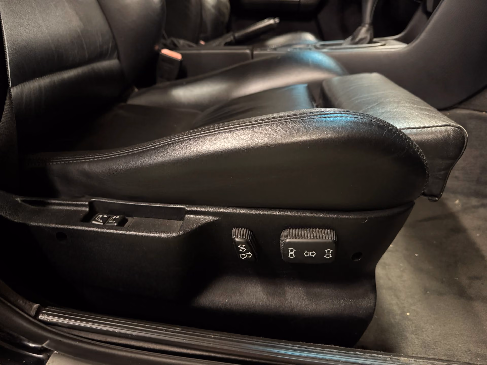 1991 BMW E34 M5 — photo 65 of 73