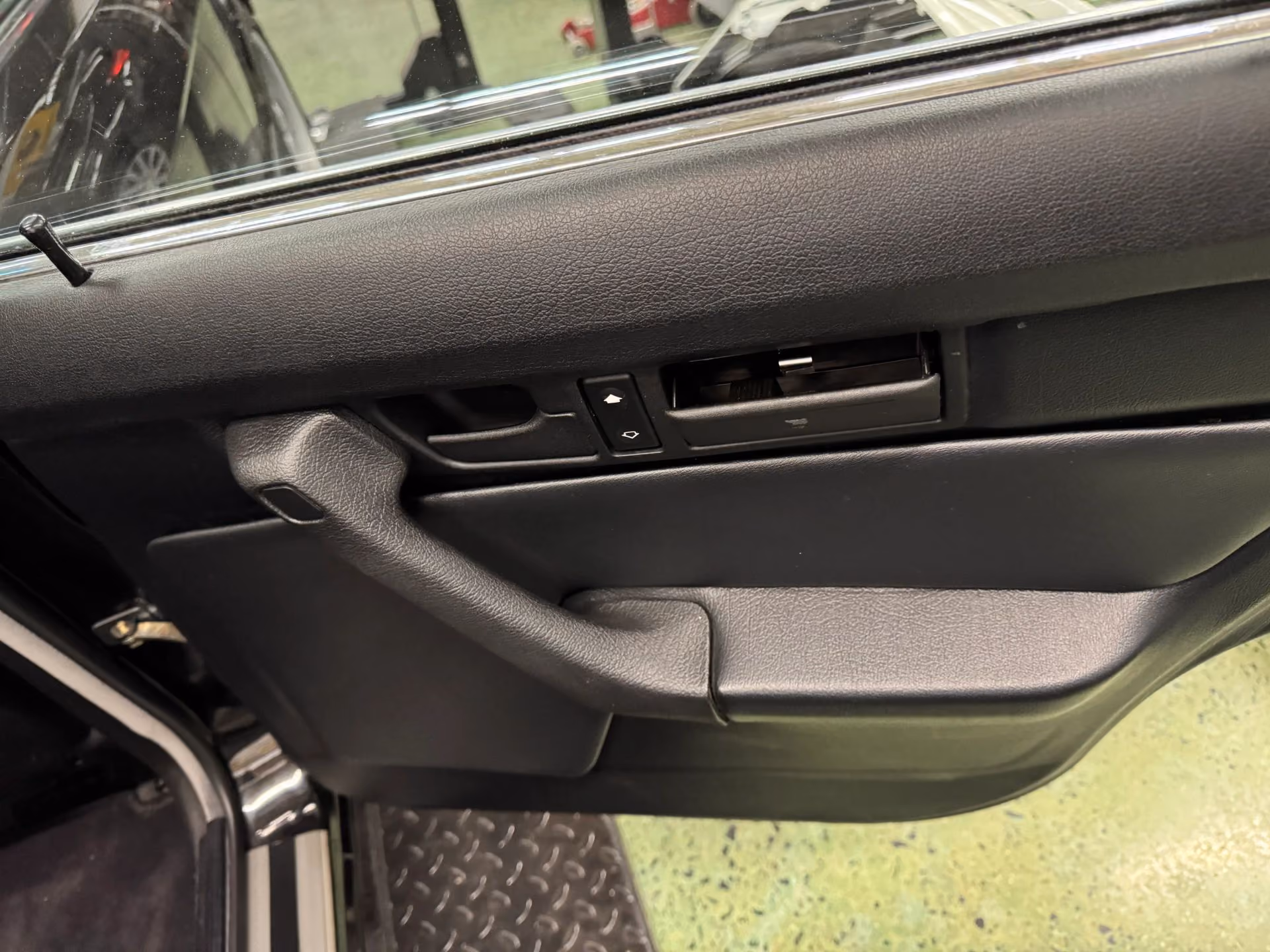 1991 BMW E34 M5 — photo 69 of 73