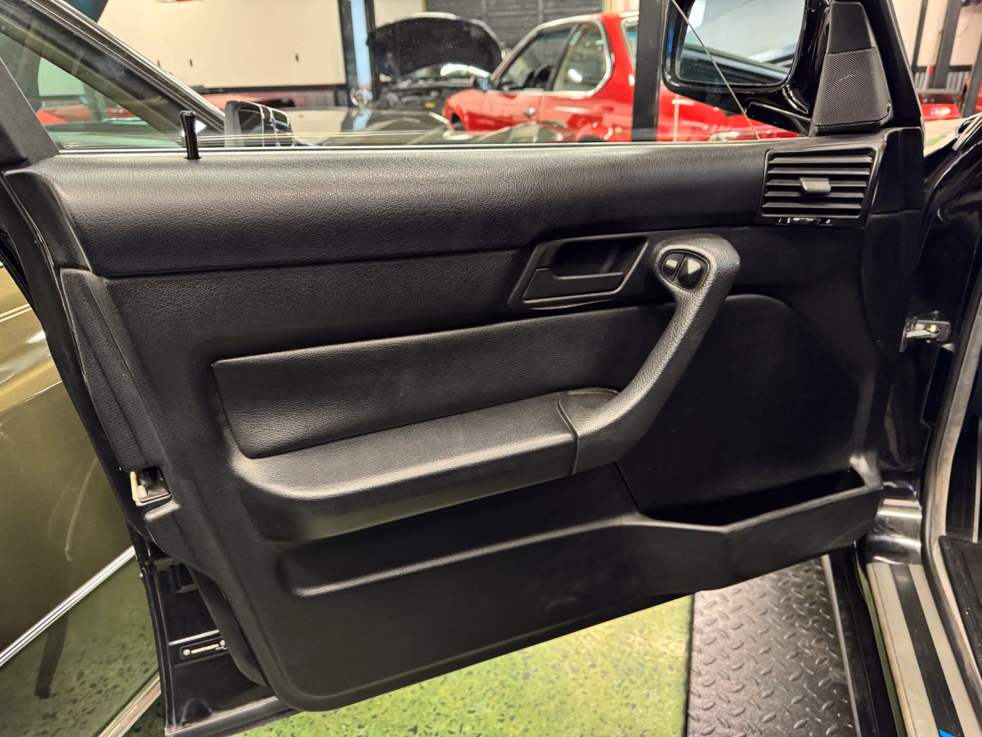 1991 BMW E34 M5 — photo 49 of 73