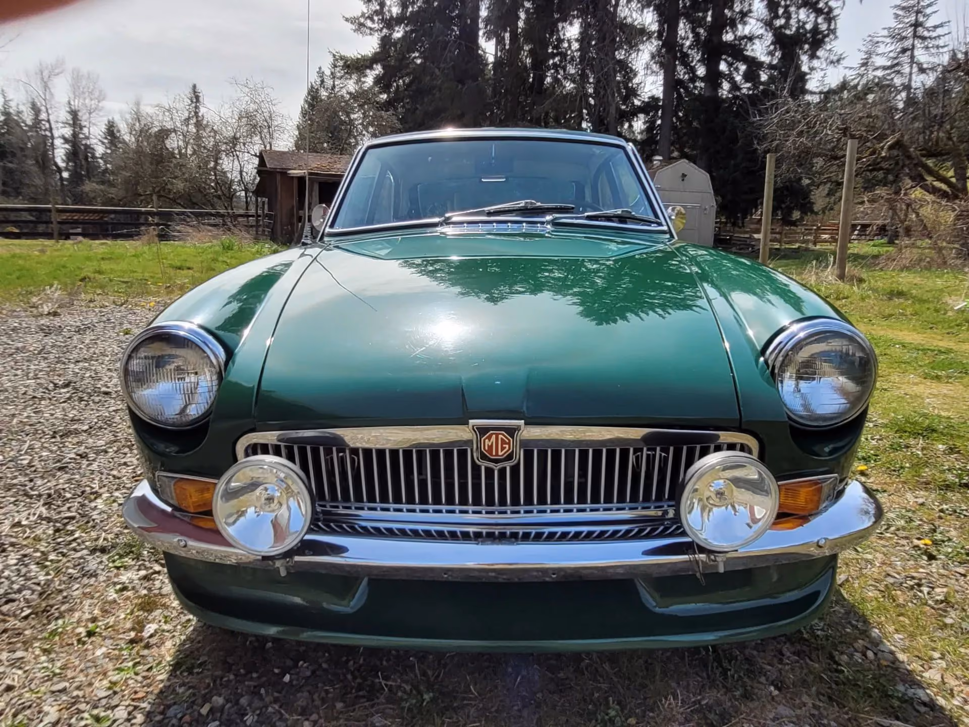1967 MG MGB GT — photo 18 of 20