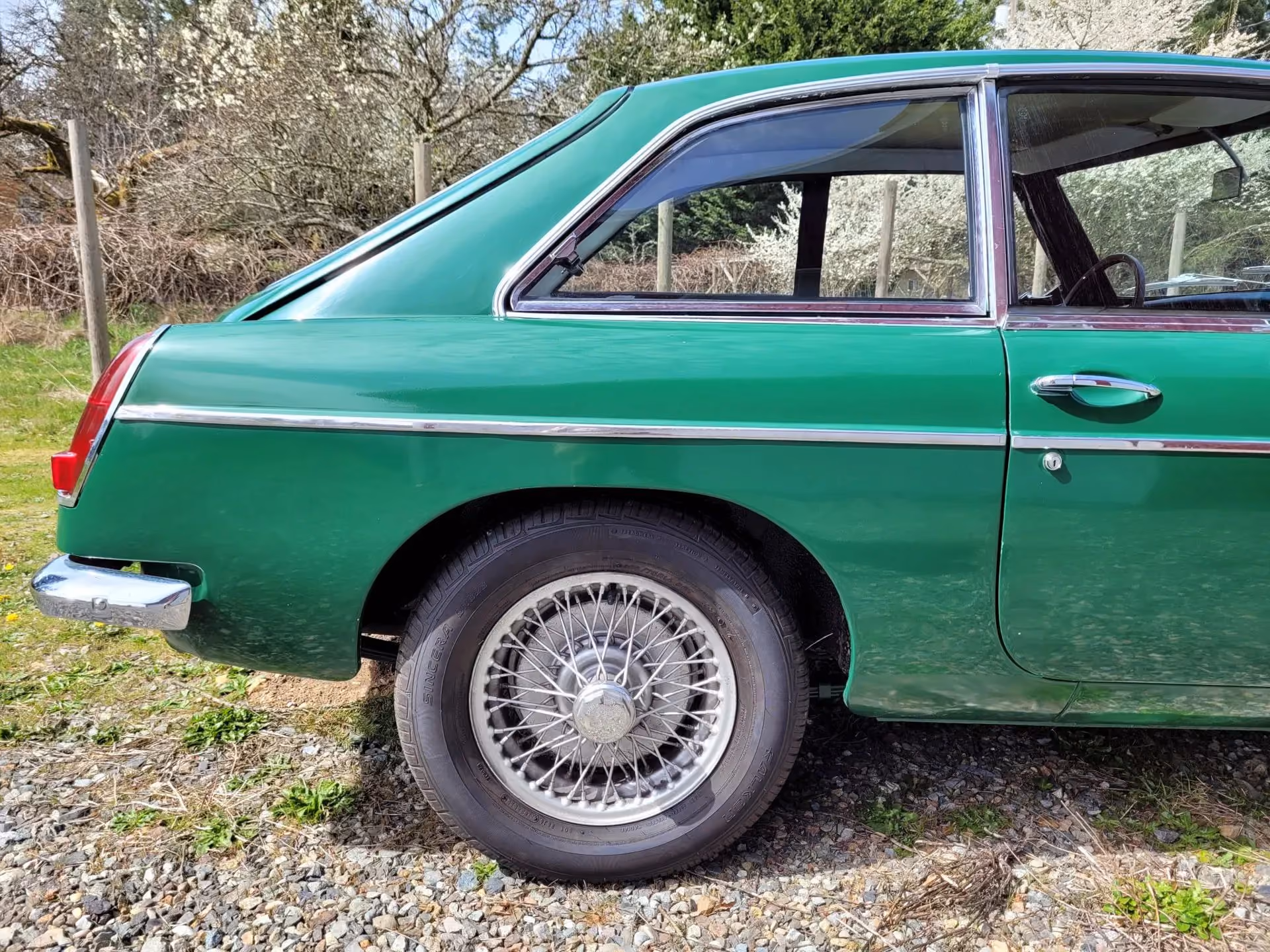1967 MG MGB GT — photo 20 of 20