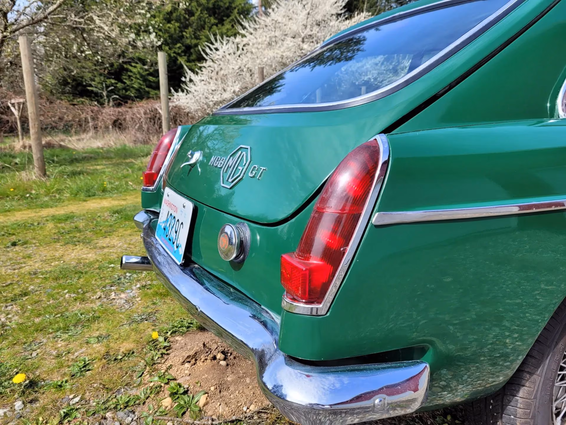 1967 MG MGB GT — photo 14 of 20