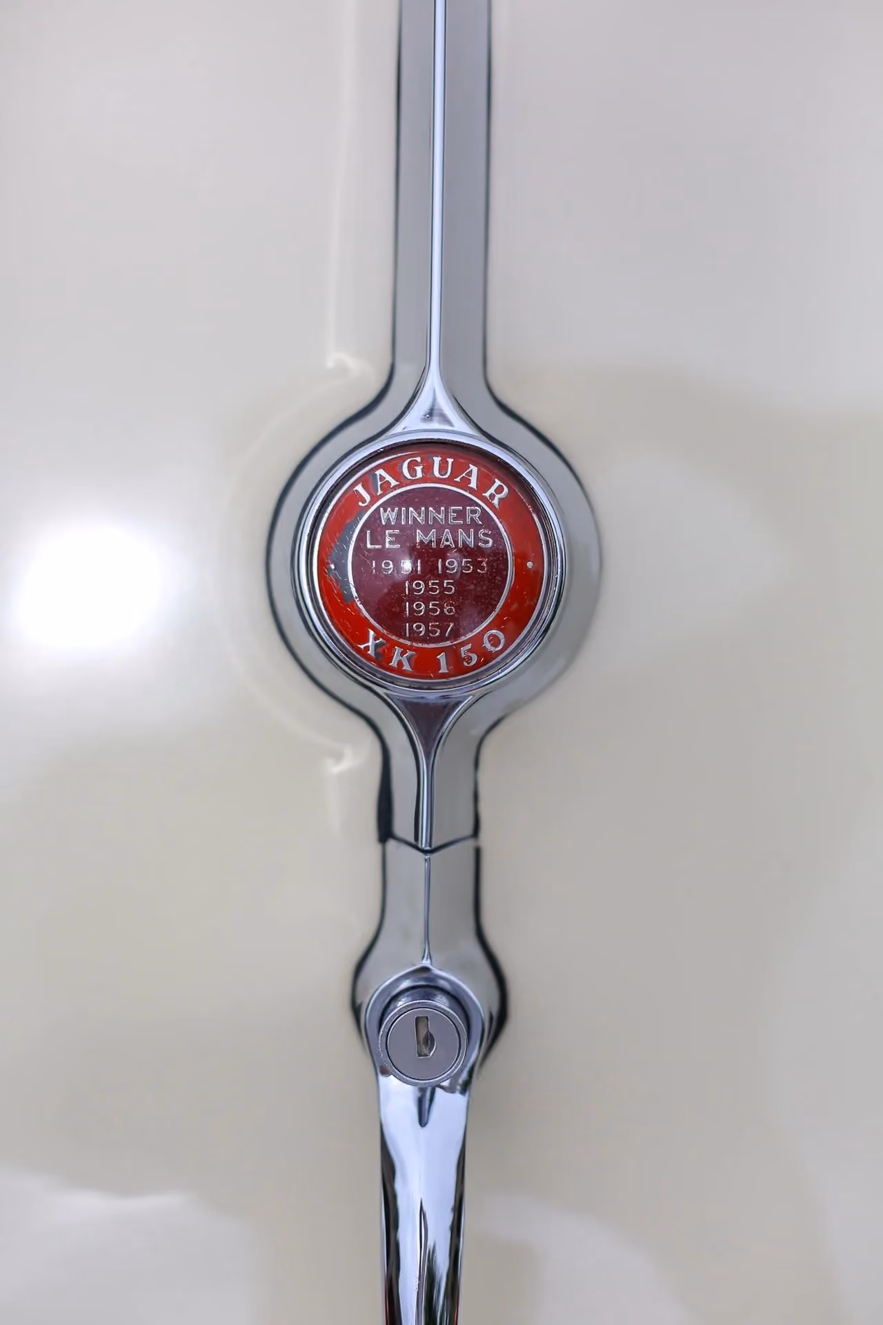 1958 Jaguar XK150 — photo 12 of 13