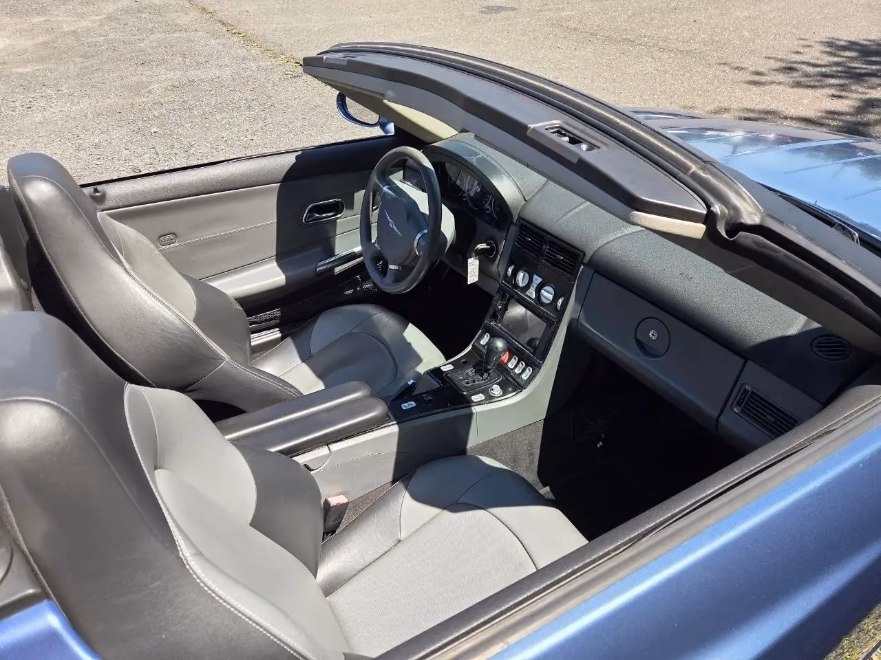 2005 Chrysler Crossfire Limited Roadster 2D — photo 18 of 73