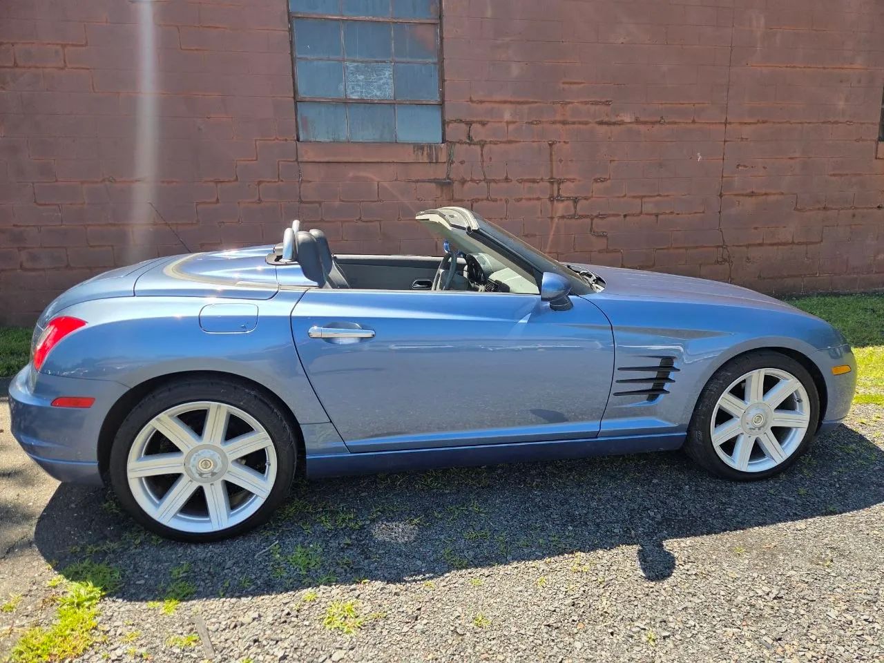 2005 Chrysler Crossfire Limited Roadster 2D — photo 6 of 73