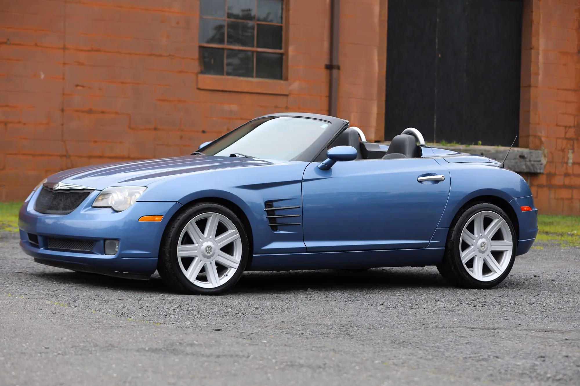 2005 Chrysler Crossfire Limited Roadster 2D — photo 46 of 73