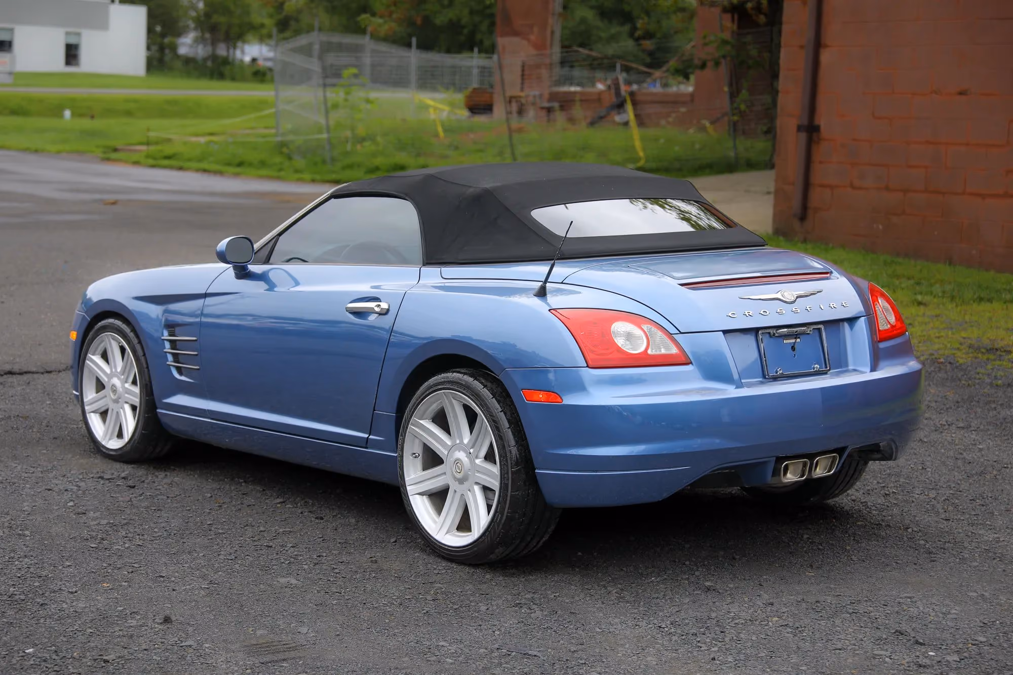 2005 Chrysler Crossfire Limited Roadster 2D — photo 37 of 73