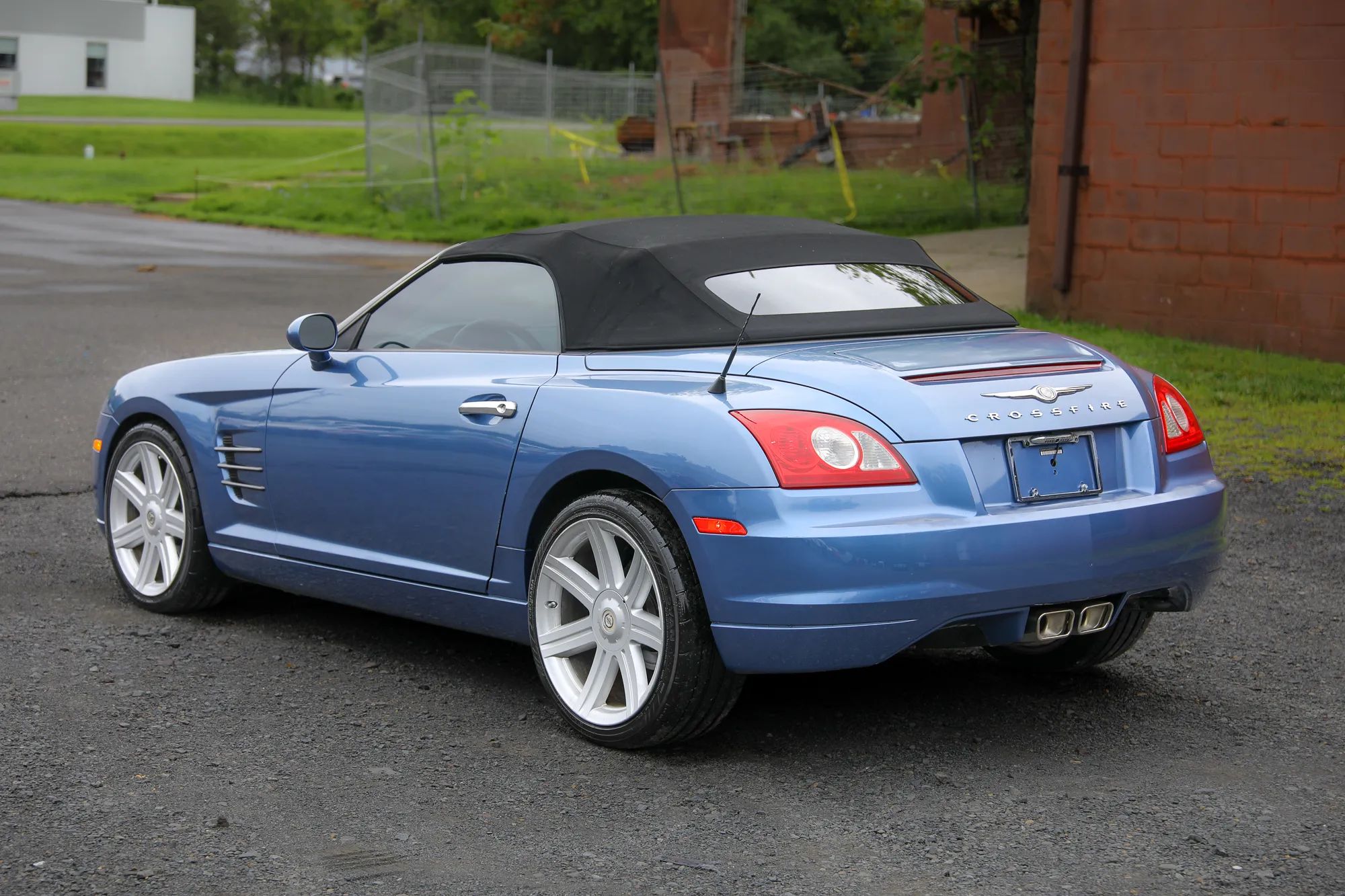 2005 Chrysler Crossfire Limited Roadster 2D — photo 37 of 73