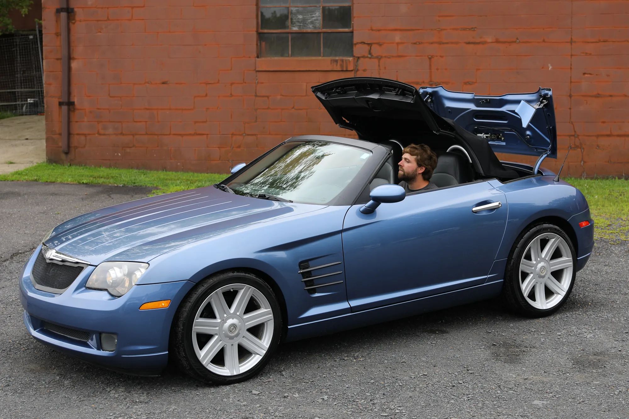 2005 Chrysler Crossfire Limited Roadster 2D — photo 43 of 73