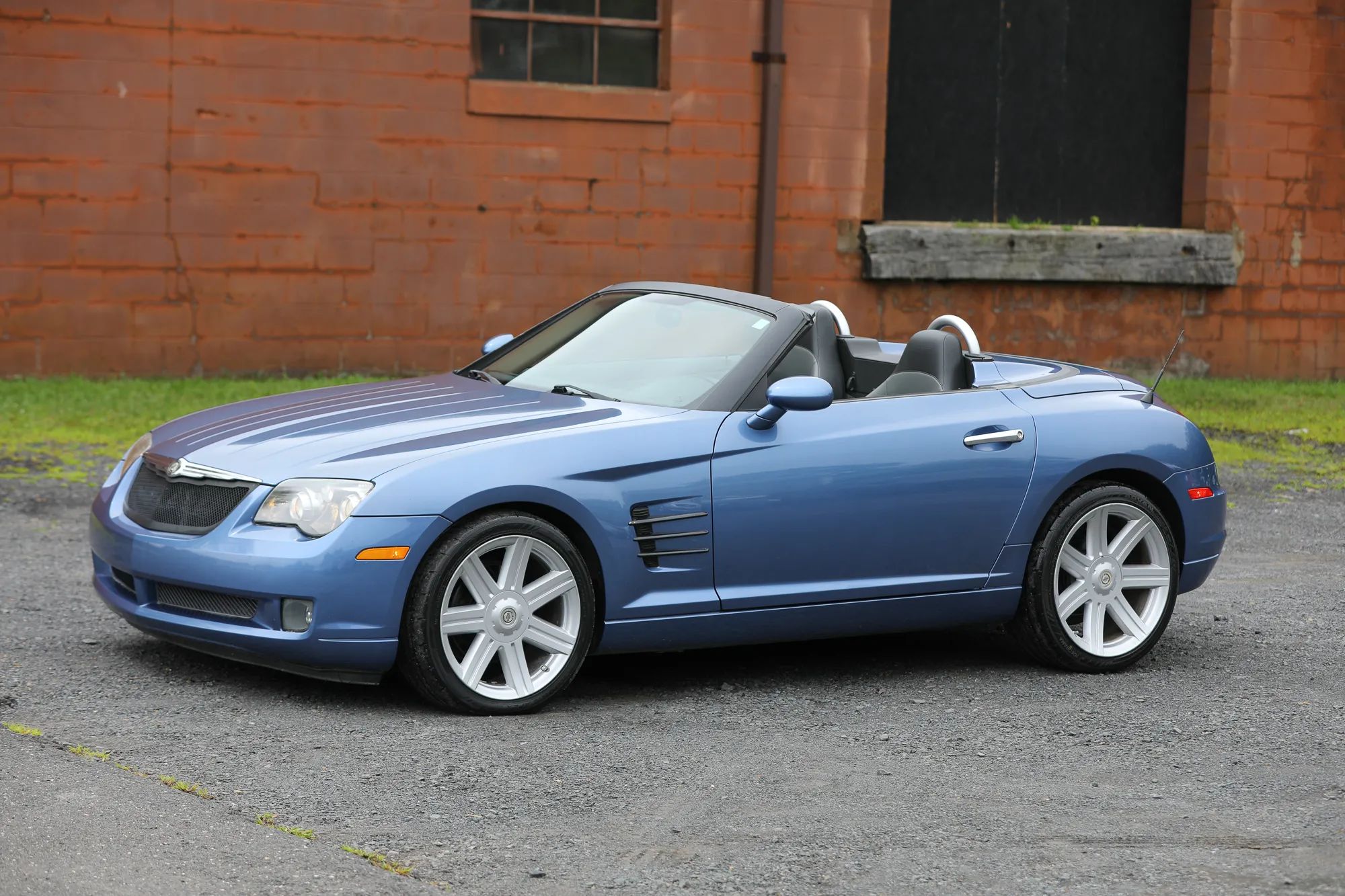 2005 Chrysler Crossfire Limited Roadster 2D — photo 45 of 73
