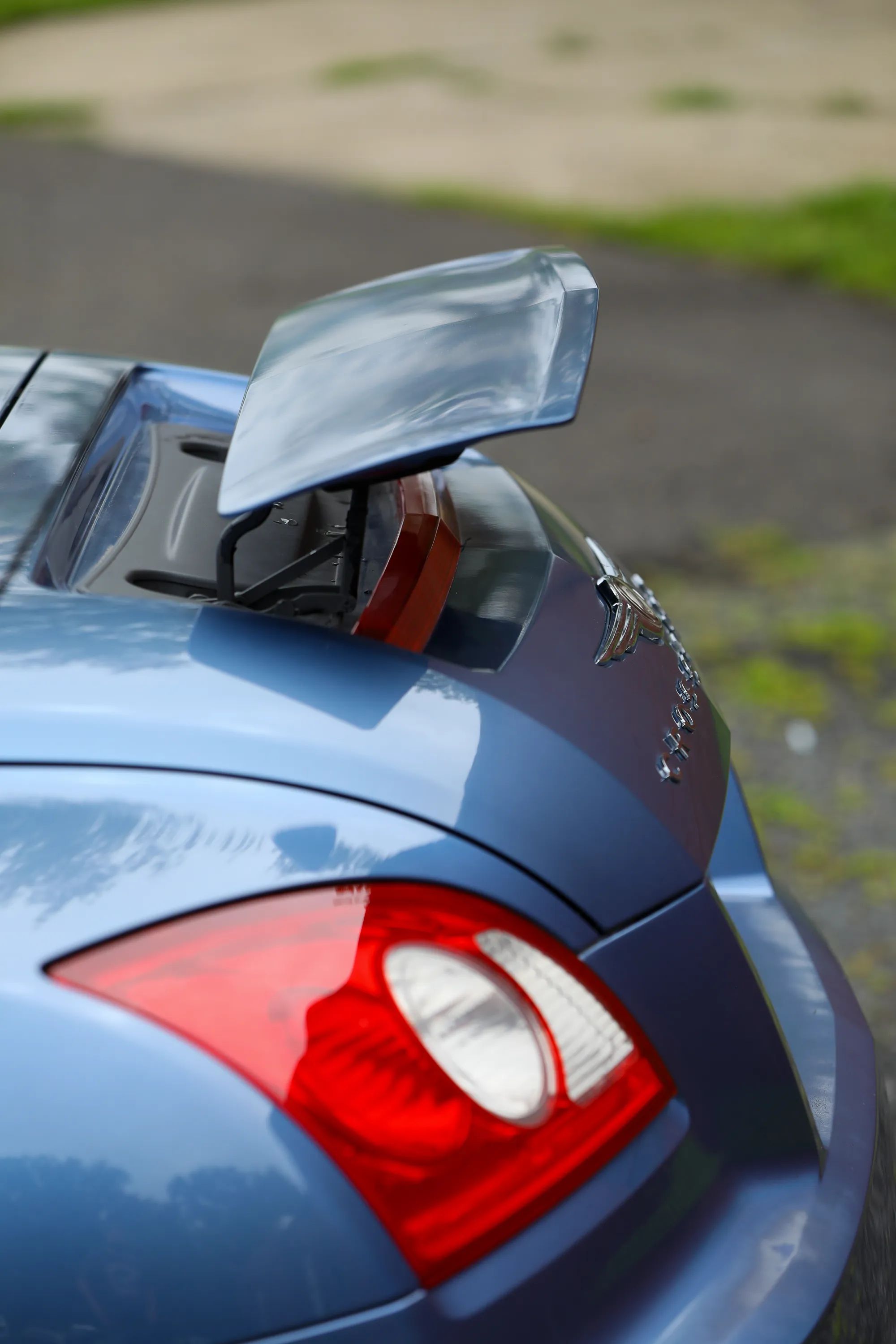 2005 Chrysler Crossfire Limited Roadster 2D — photo 65 of 73