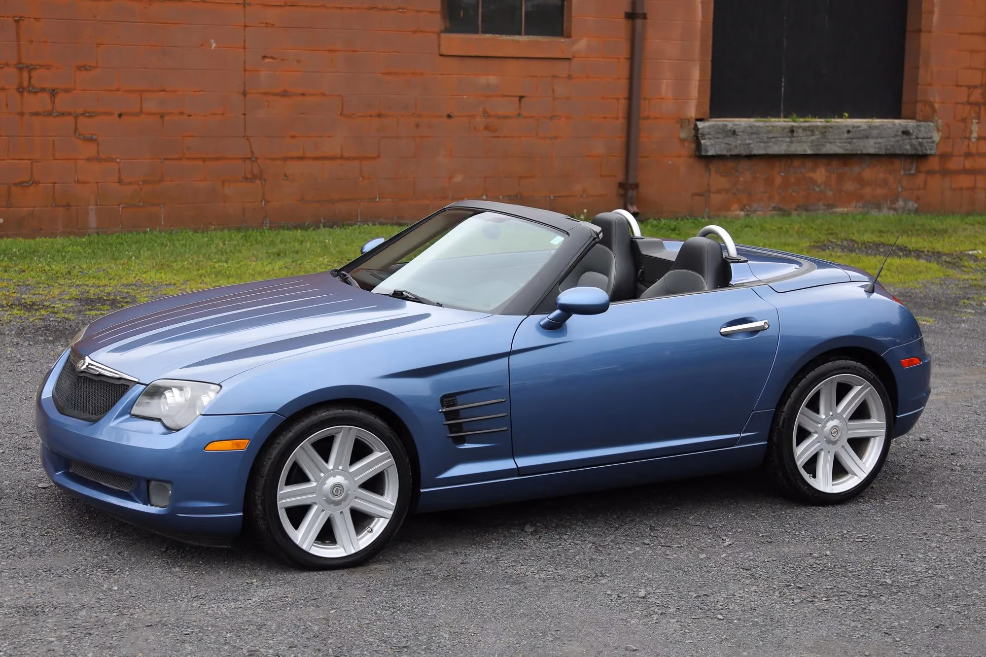 2005 Chrysler Crossfire Limited Roadster 2D — photo 47 of 73