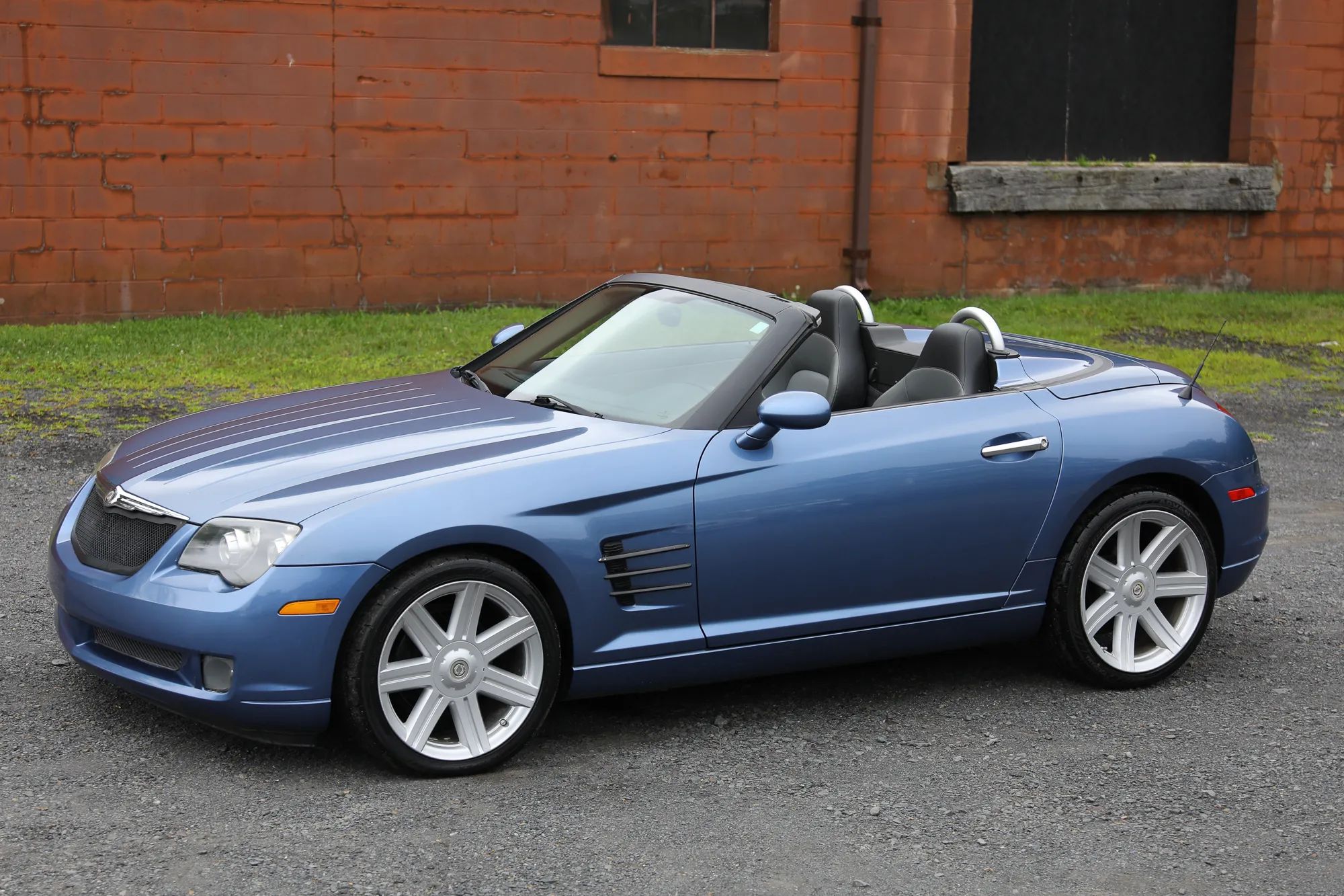 2005 Chrysler Crossfire Limited Roadster 2D — photo 47 of 73