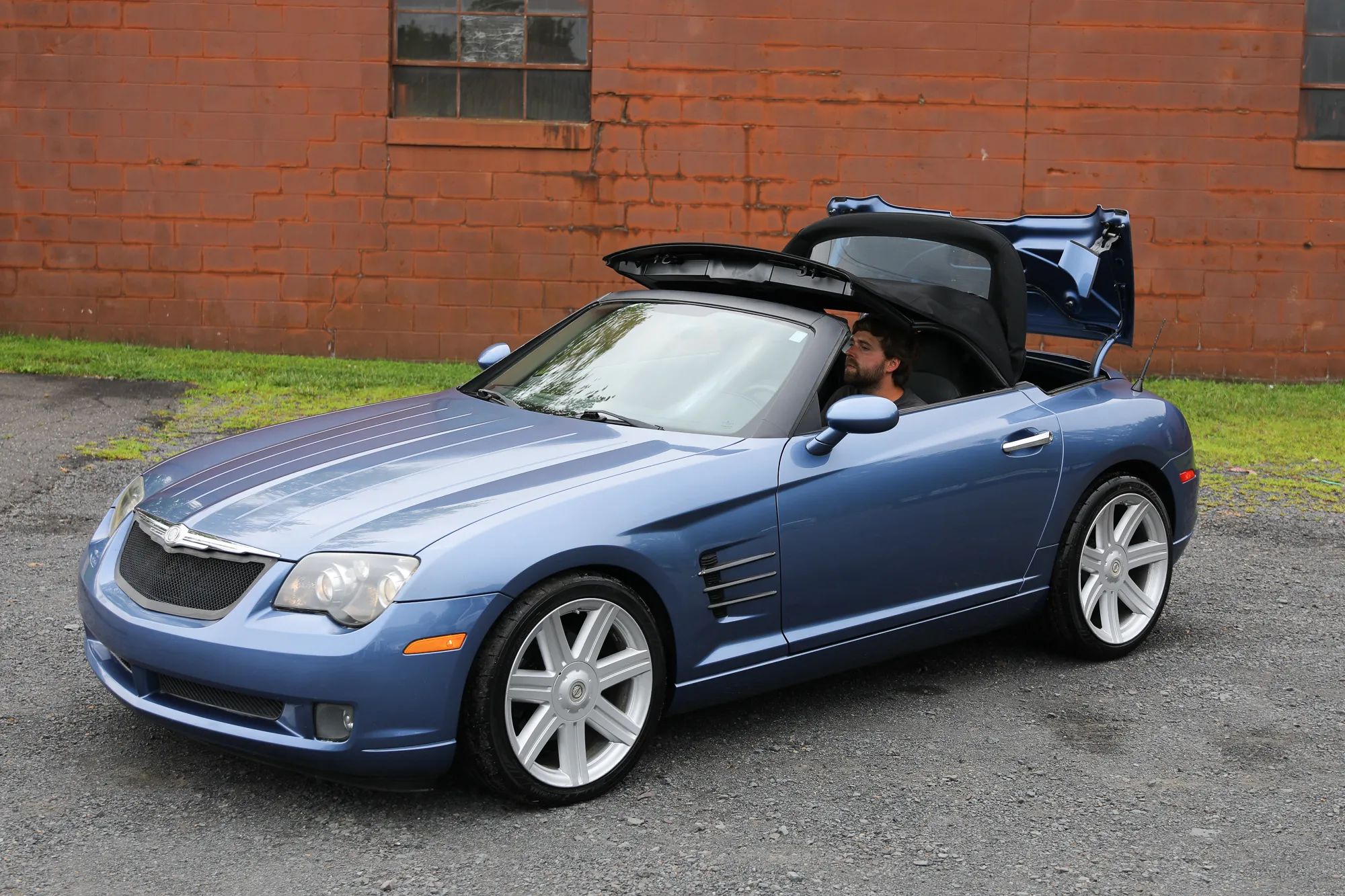2005 Chrysler Crossfire Limited Roadster 2D — photo 42 of 73
