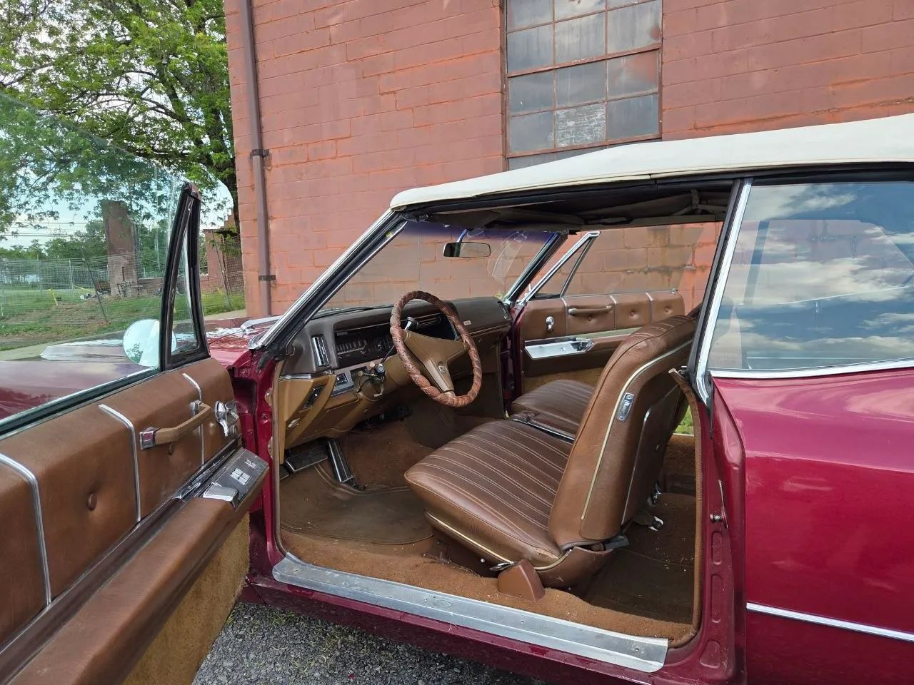 1967 Cadillac DeVille — photo 36 of 47