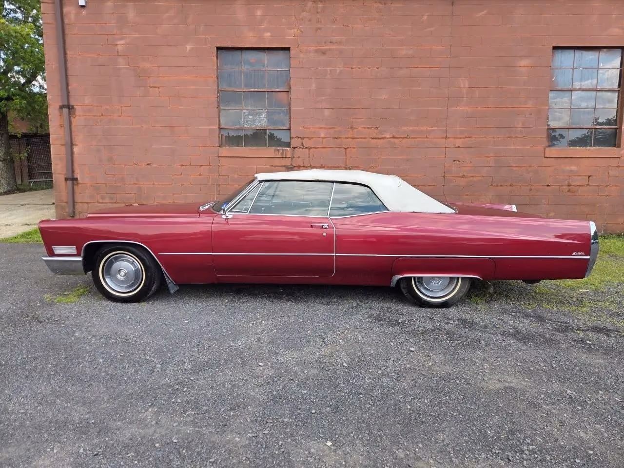 1967 Cadillac DeVille — photo 34 of 73