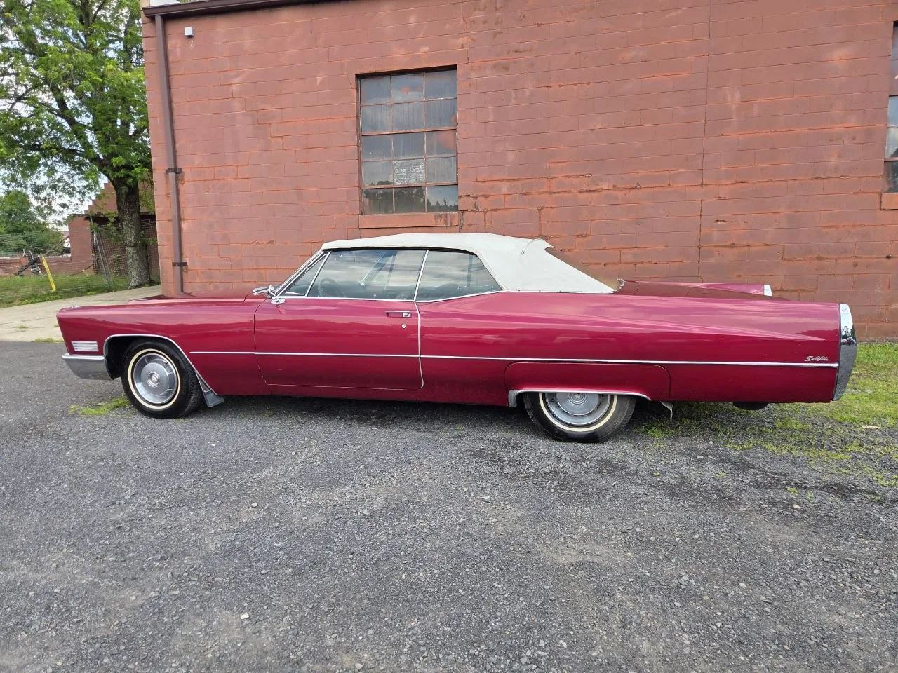 1967 Cadillac DeVille — photo 35 of 47
