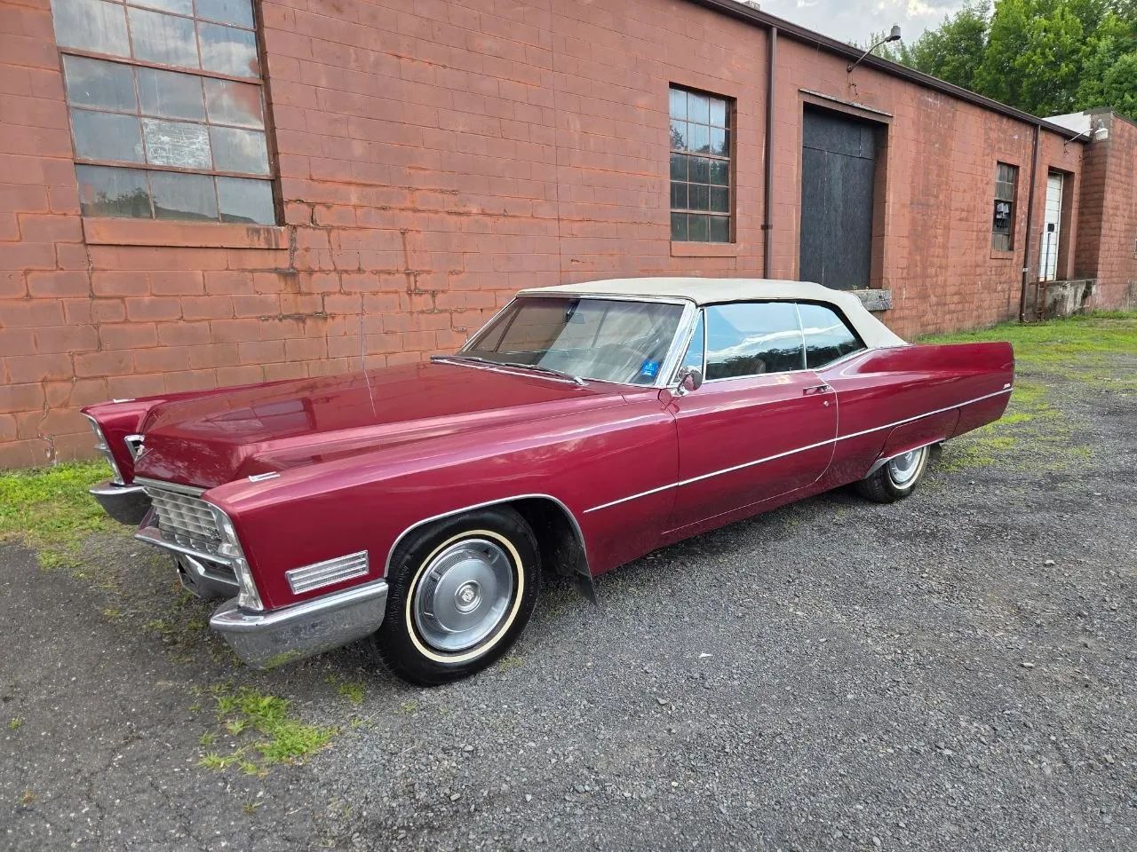 1967 Cadillac DeVille — photo 33 of 47