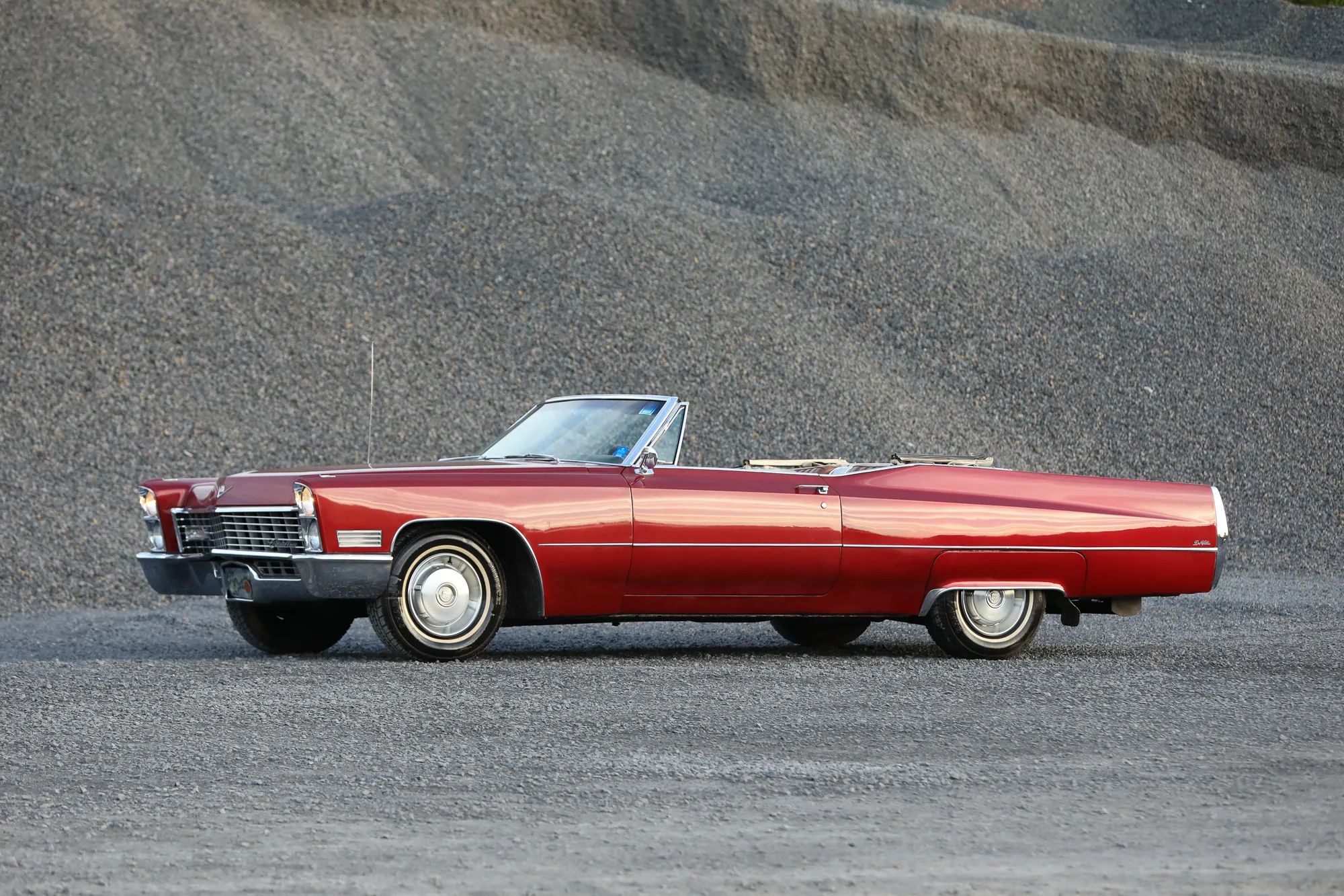1967 Cadillac DeVille — photo 2 of 47