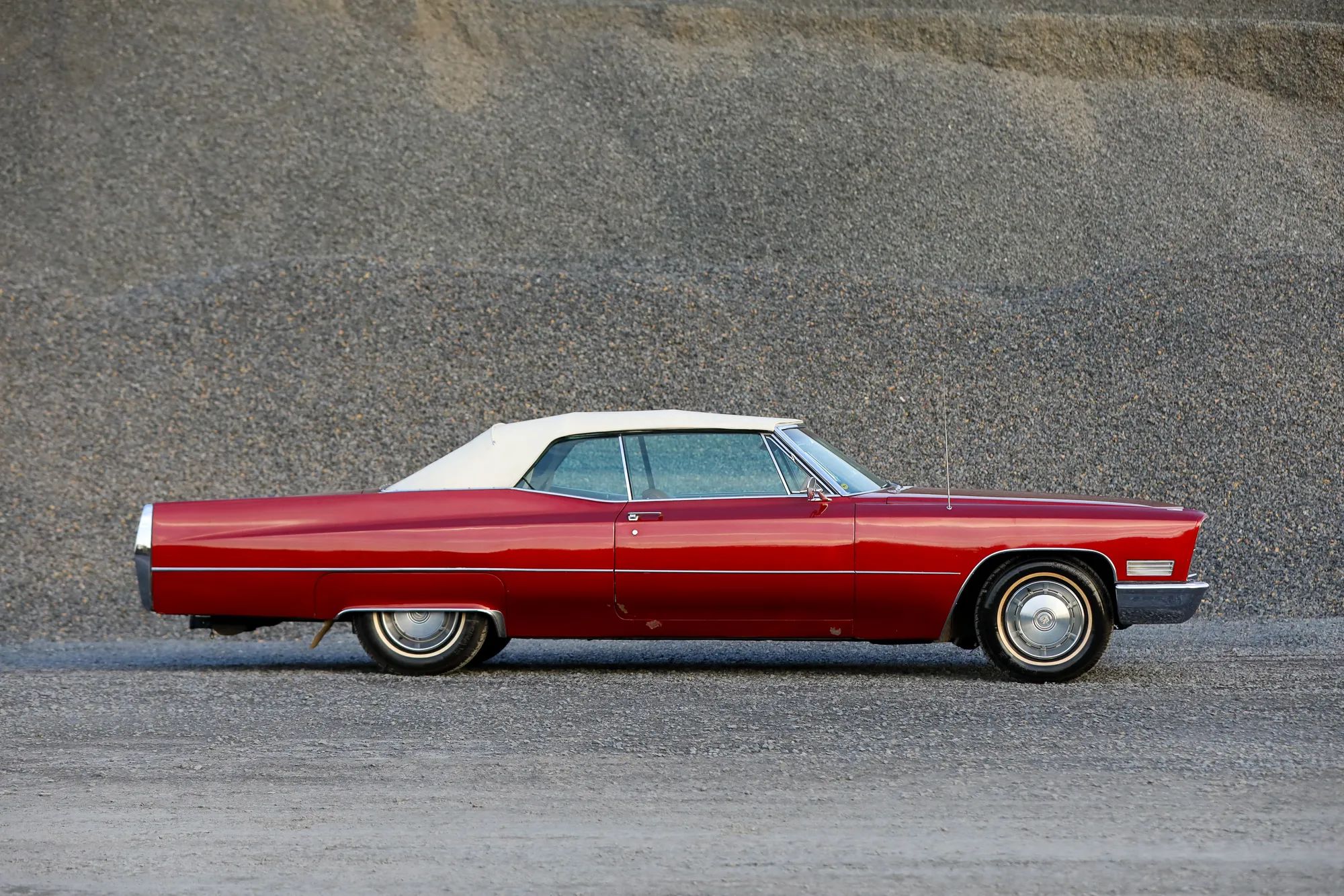 1967 Cadillac DeVille — photo 17 of 47
