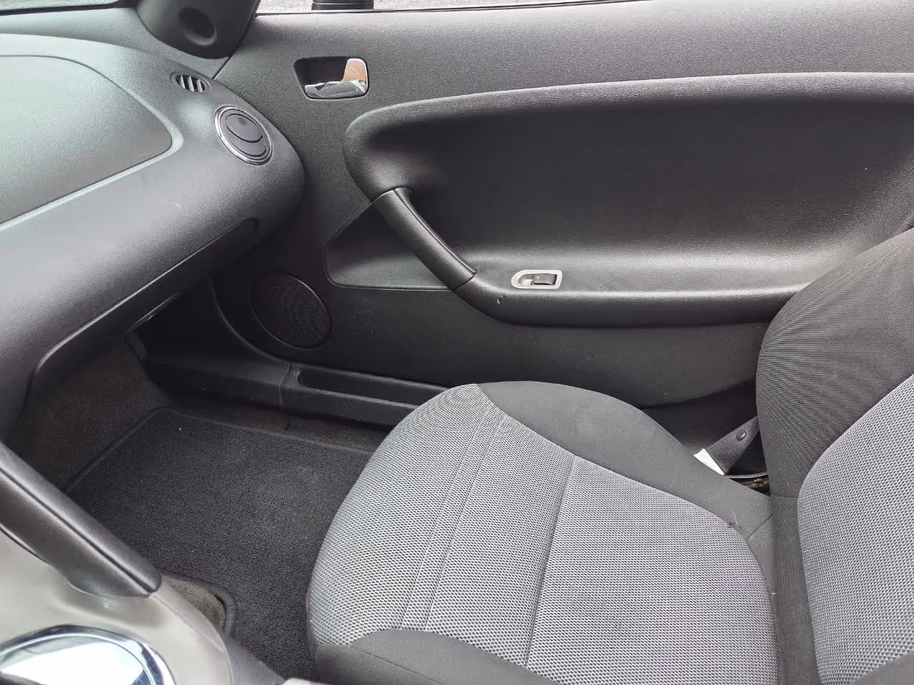 2006 Pontiac Solstice Convertible 2D — photo 55 of 73