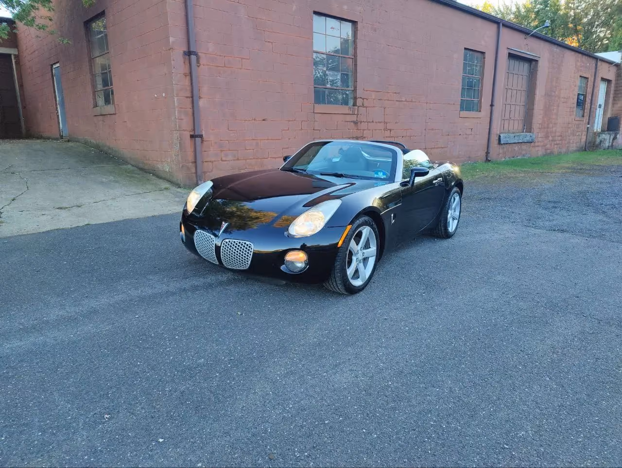 2006 Pontiac Solstice Convertible 2D — photo 27 of 73