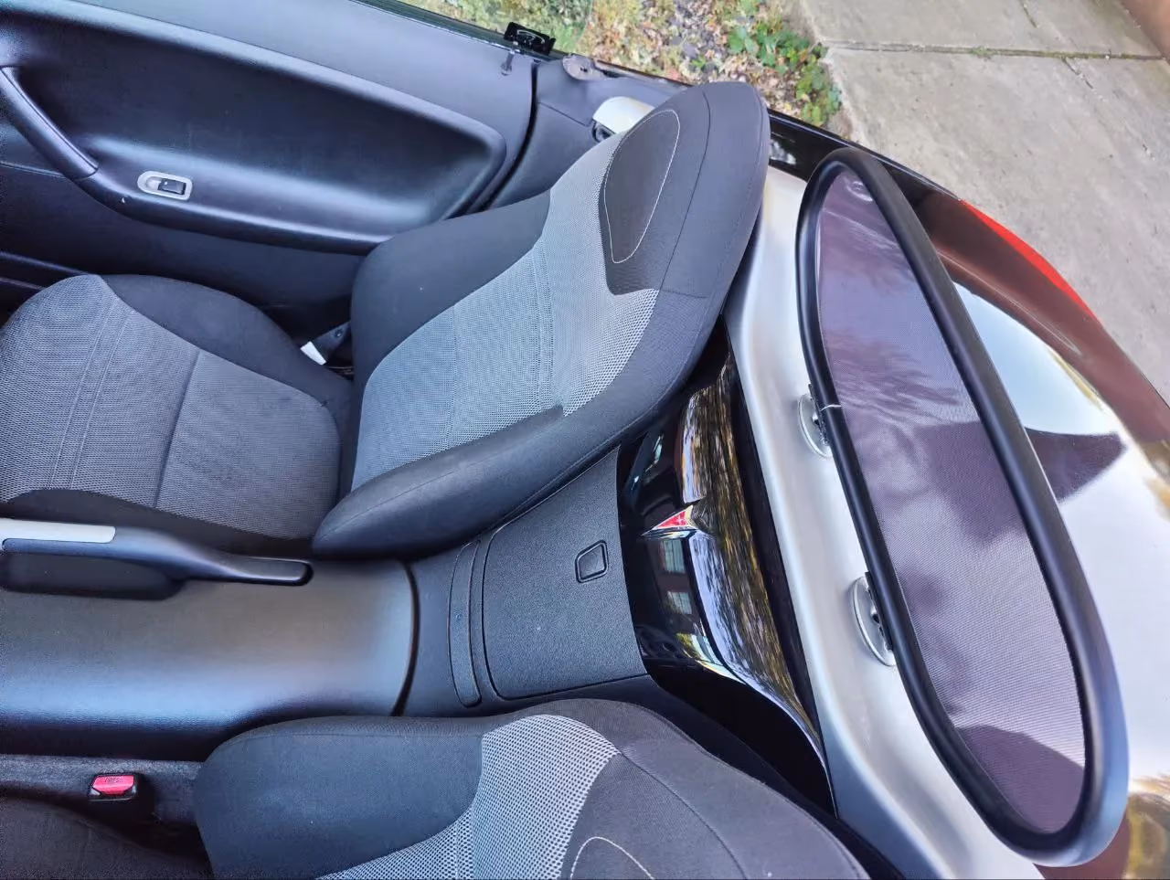 2006 Pontiac Solstice Convertible 2D — photo 31 of 73