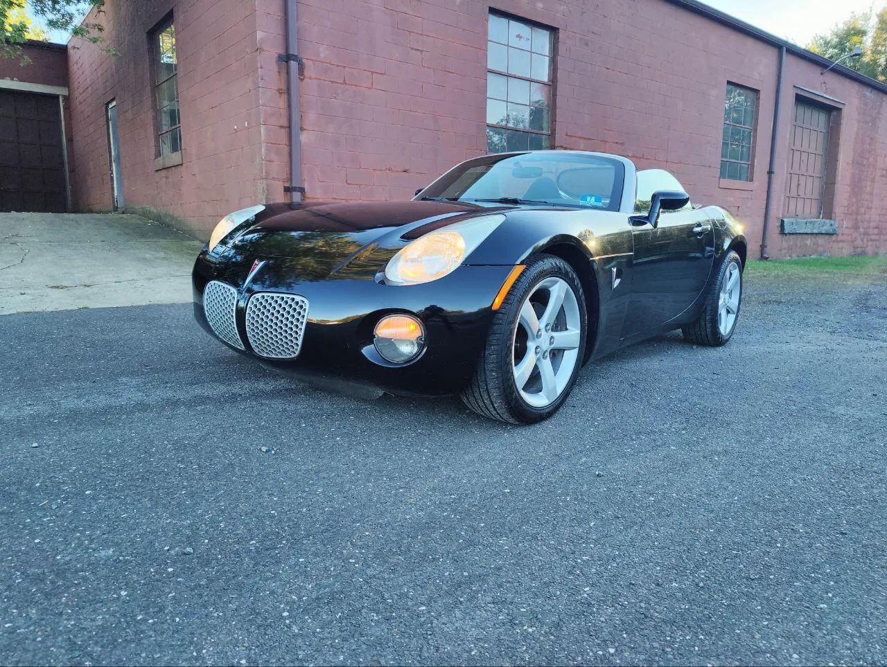 2006 Pontiac Solstice Convertible 2D — photo 25 of 73