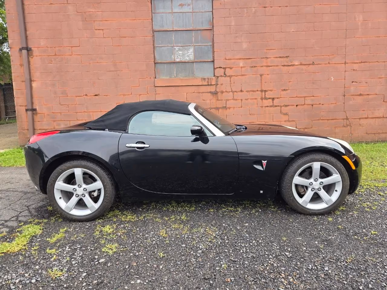 2006 Pontiac Solstice Convertible 2D — photo 40 of 73