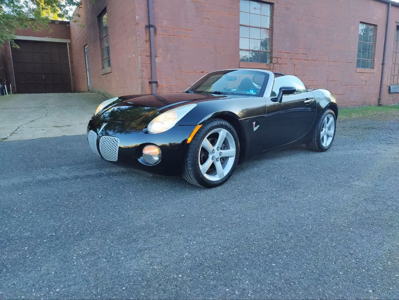 2006 Pontiac Solstice Convertible 2D — photo 29 of 73