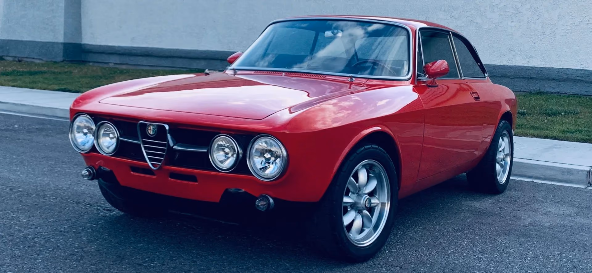 1969 Alfa Romeo GTV 1750 — photo 25 of 29