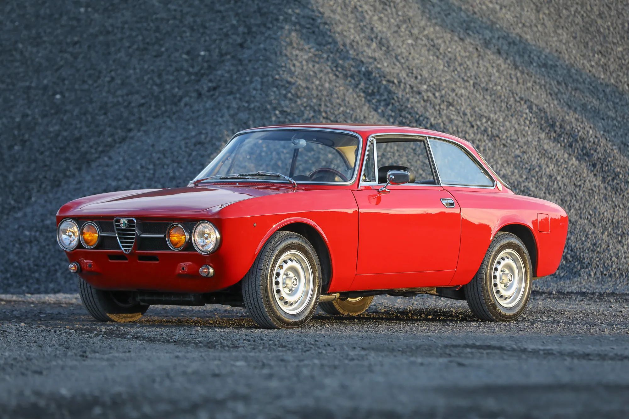 1969 Alfa Romeo GTV 1750 — photo 1 of 29
