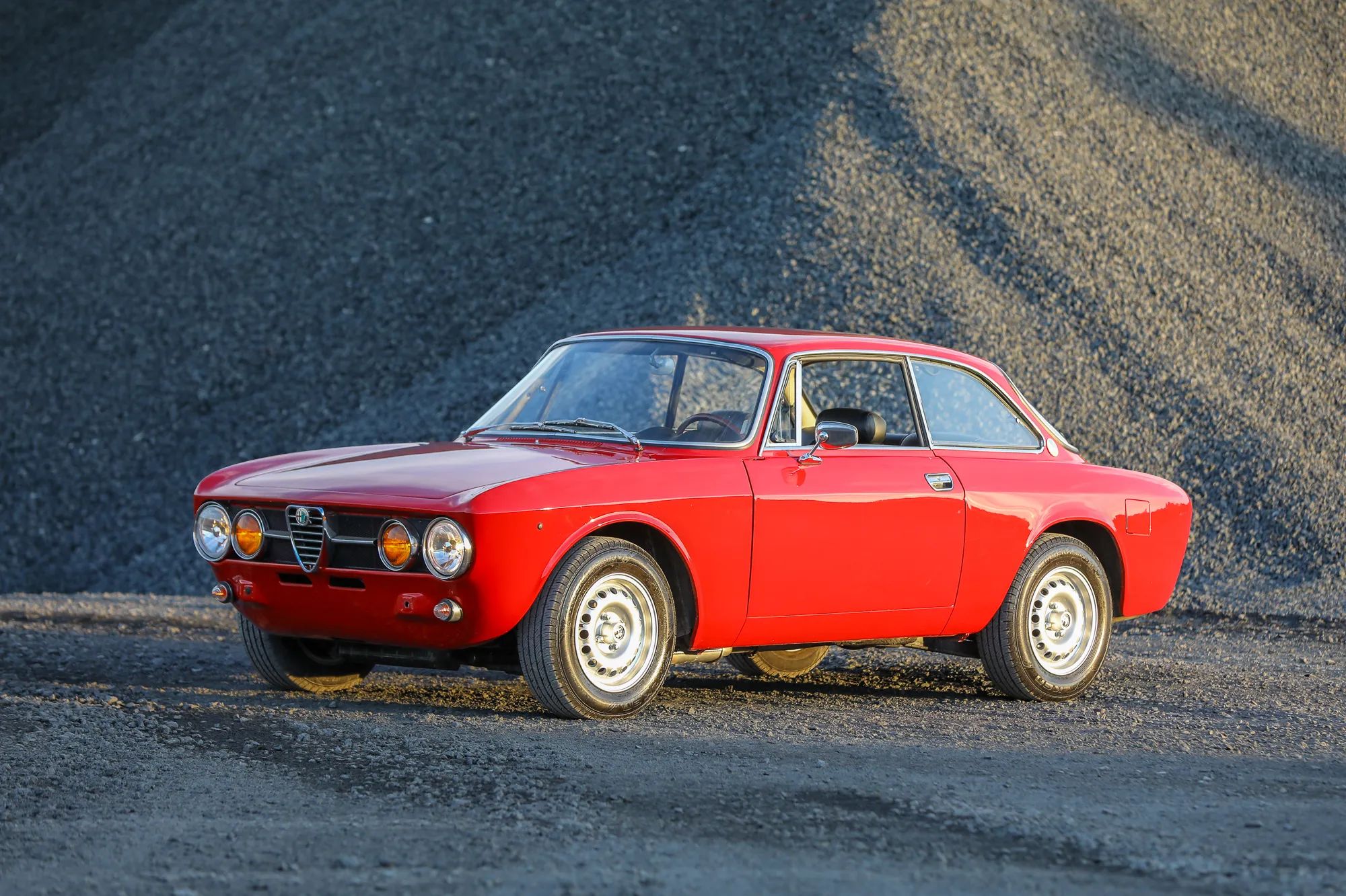 1969 Alfa Romeo GTV 1750 — photo 3 of 29