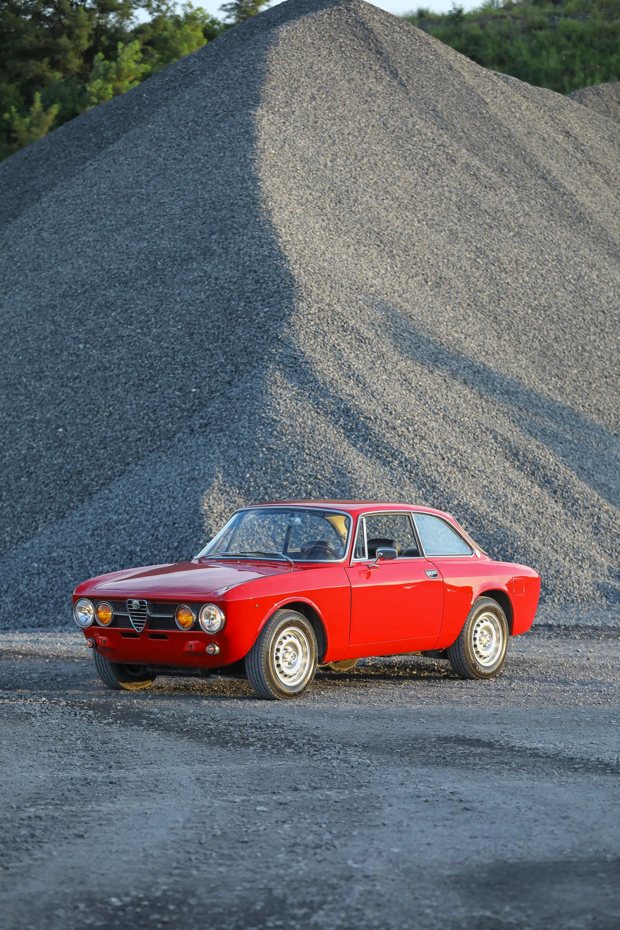 1969 Alfa Romeo GTV 1750 — photo 2 of 29