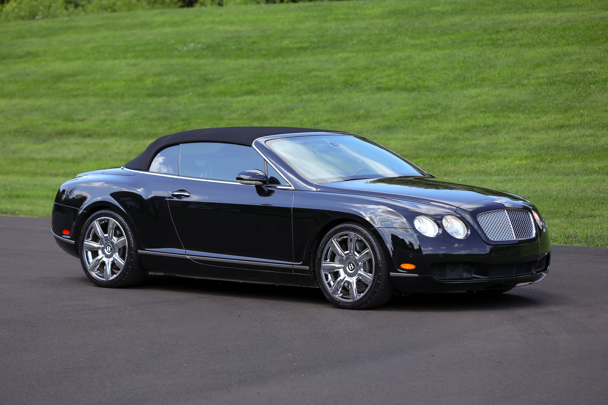 2007 Bentley Continental GTC Convertible 2D — photo 11 of 33