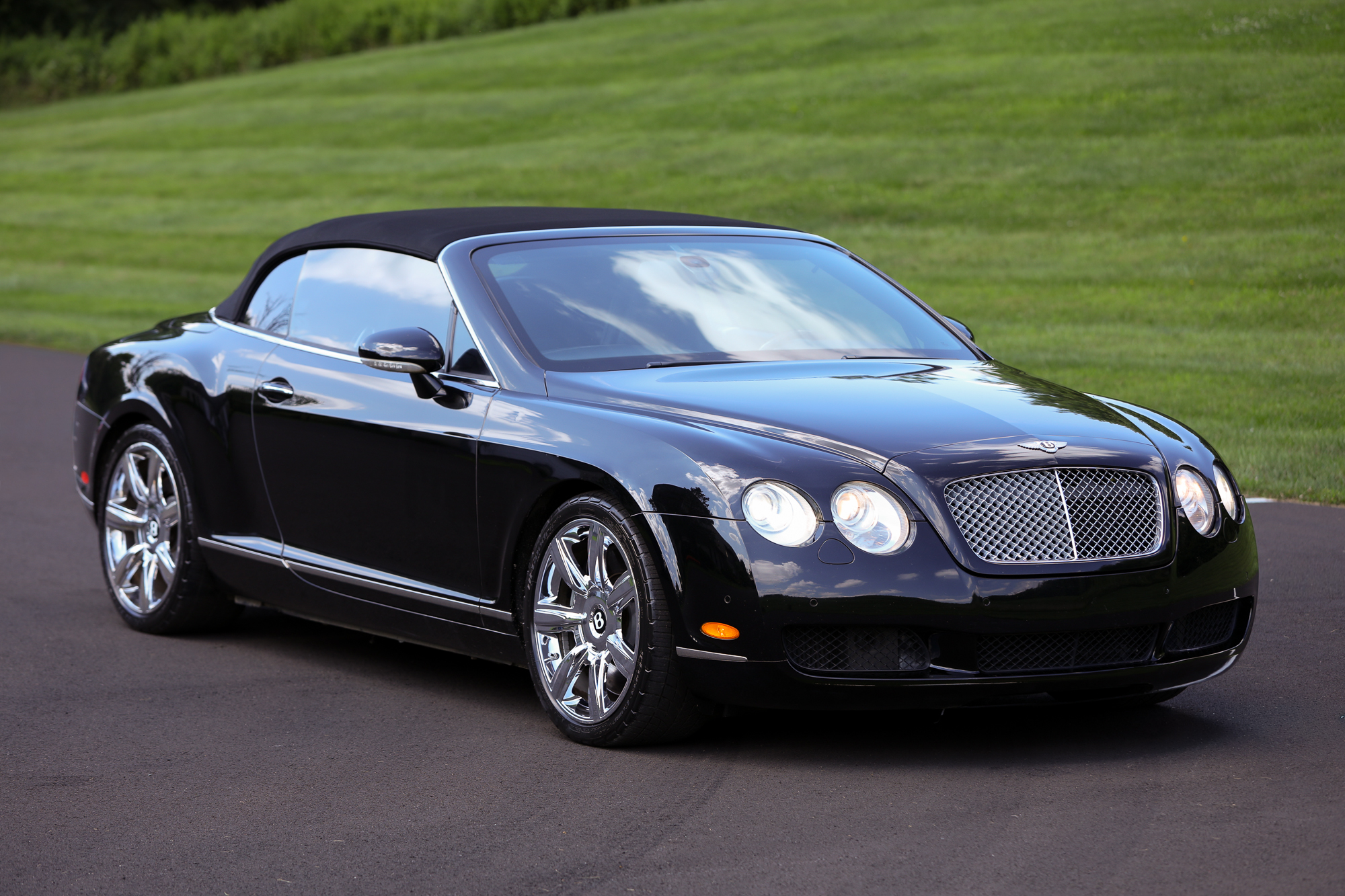2007 Bentley Continental GTC Convertible 2D — photo 12 of 33