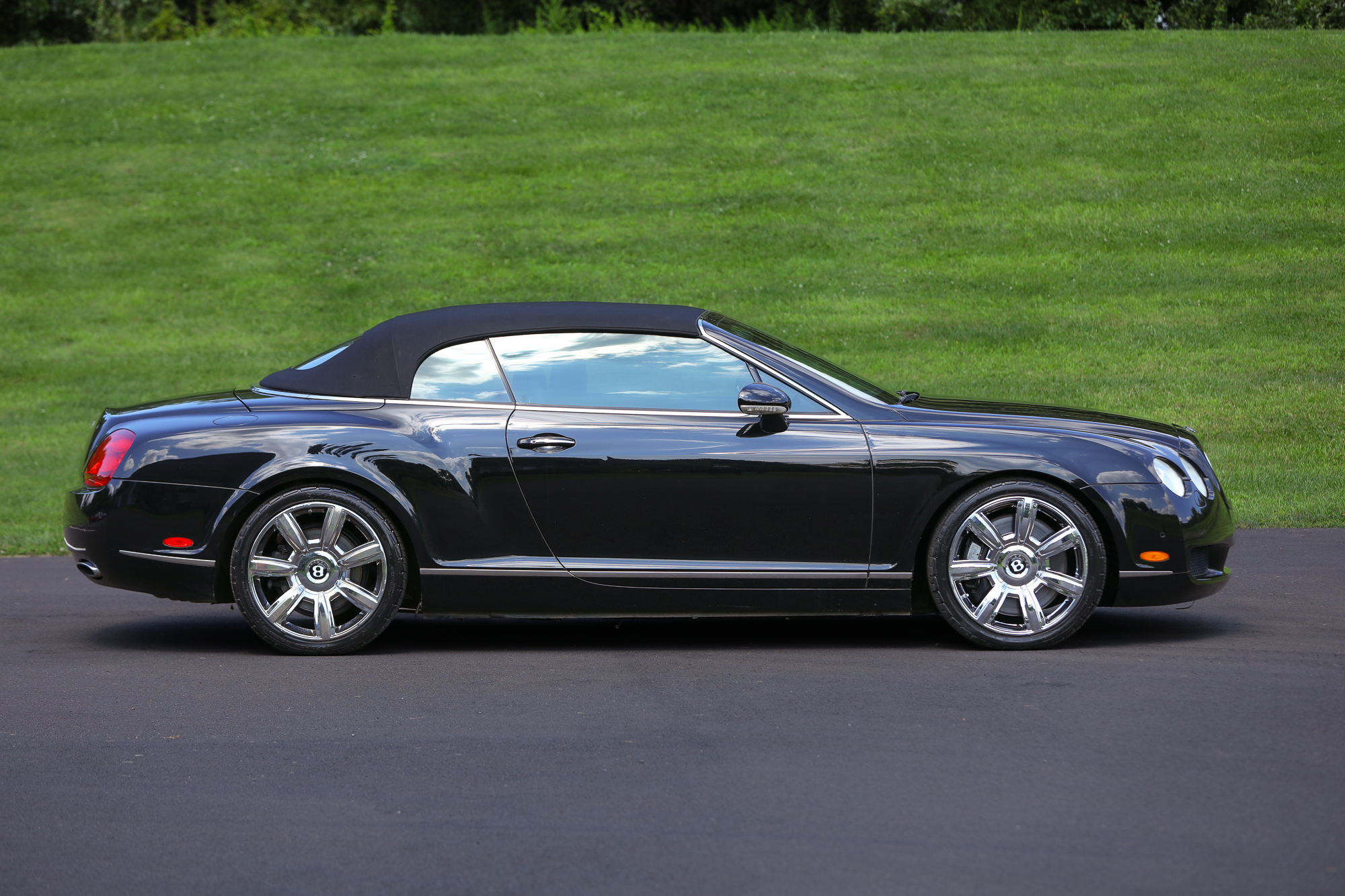 2007 Bentley Continental GTC Convertible 2D — photo 10 of 33