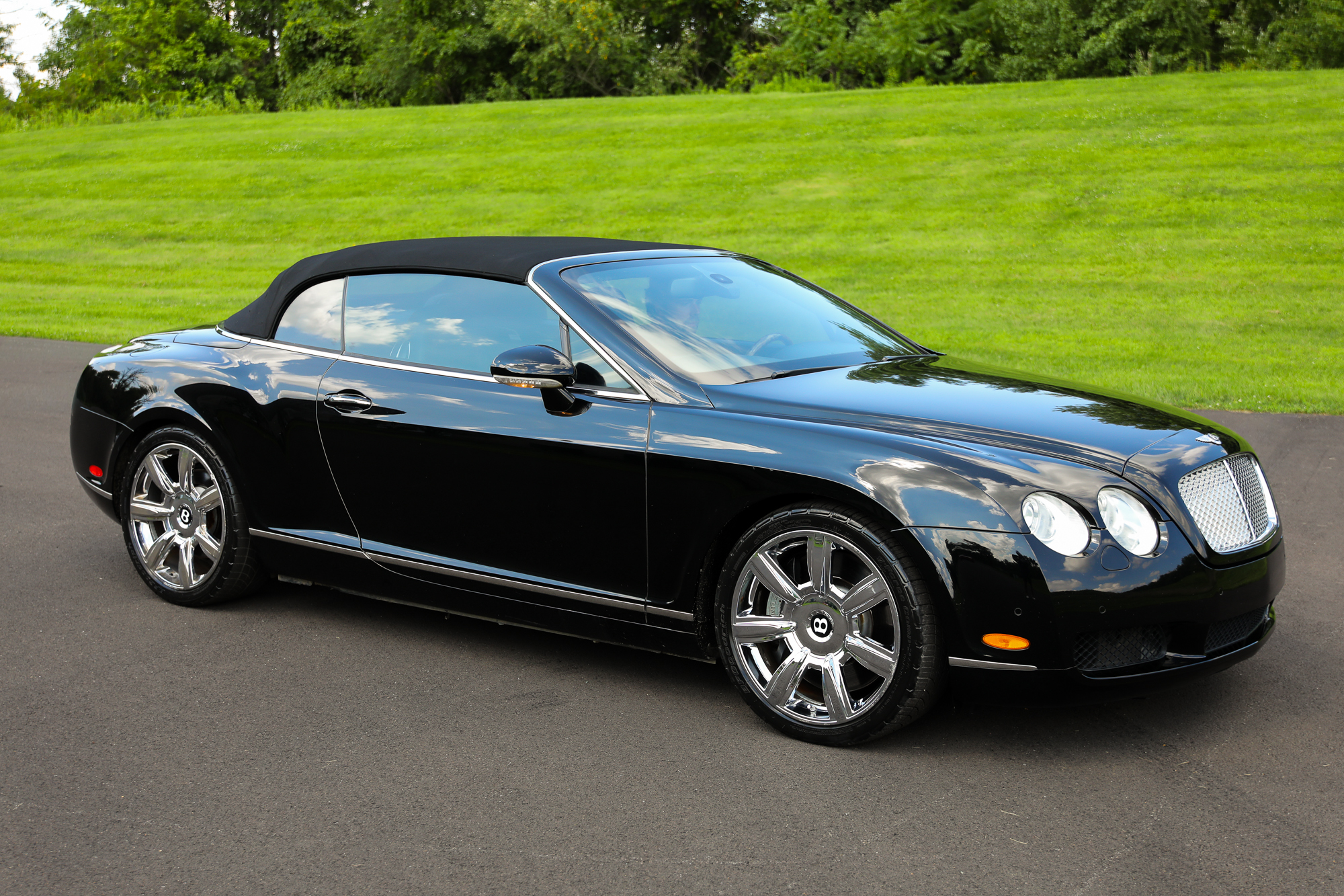 2007 Bentley Continental GTC Convertible 2D — photo 19 of 33