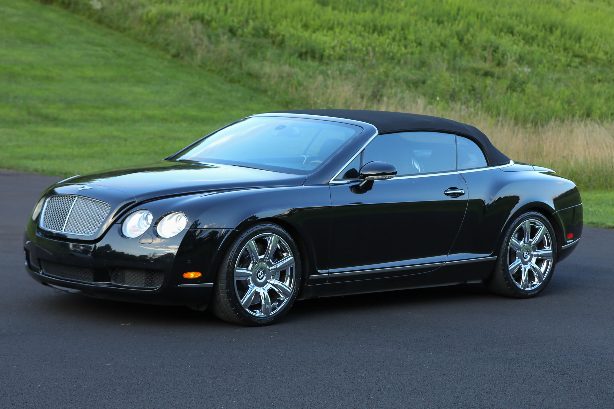 2007 Bentley Continental GTC Convertible 2D — photo 22 of 33