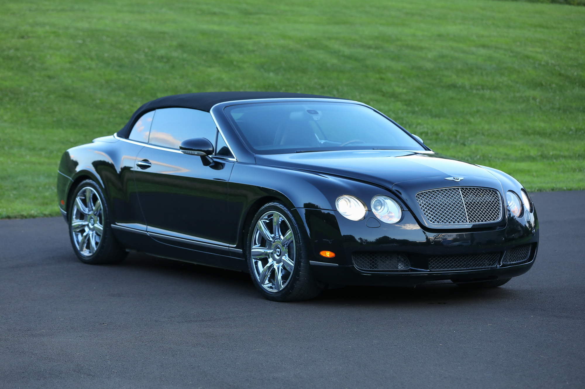 2007 Bentley Continental GTC Convertible 2D — photo 27 of 33