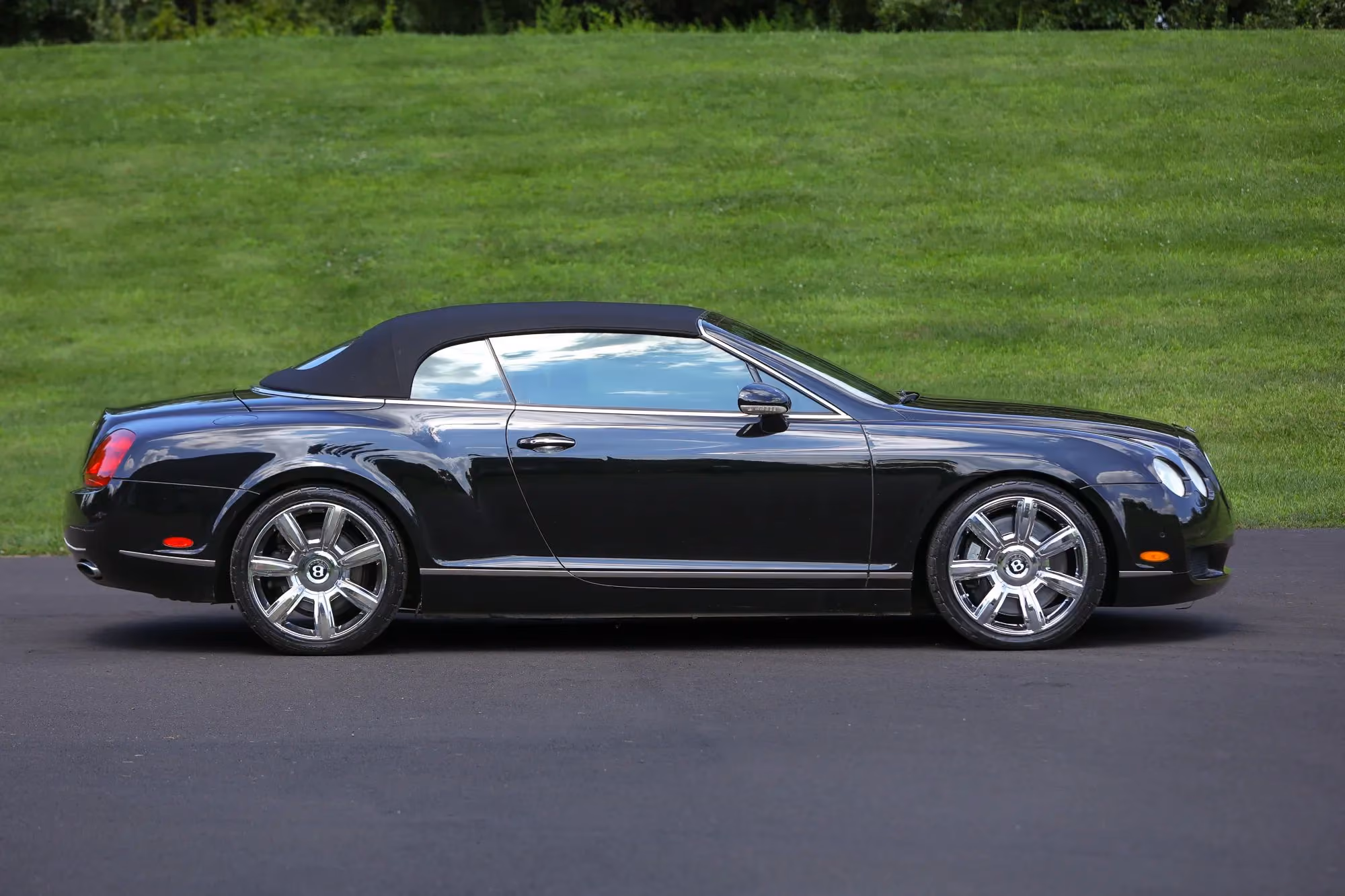 2007 Bentley Continental GTC Convertible 2D — photo 10 of 33