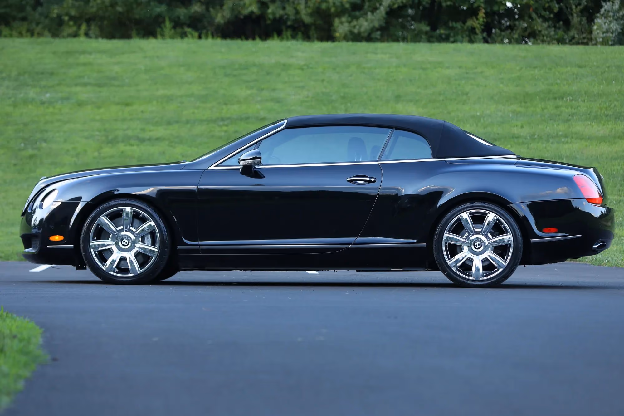 2007 Bentley Continental GTC Convertible 2D — photo 24 of 33