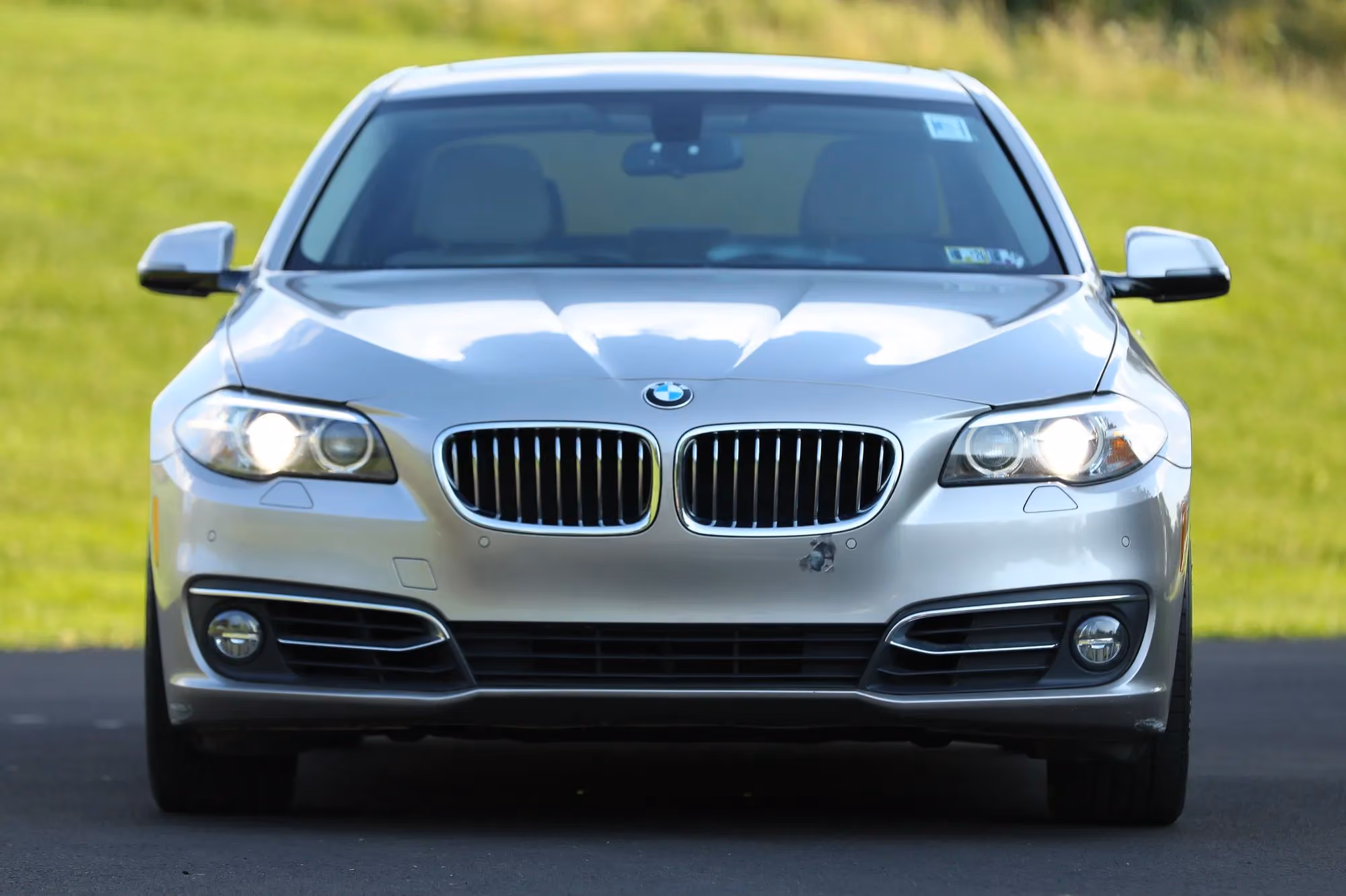 2016 BMW 5 Series 528i xDrive Sedan 4D — photo 6 of 18