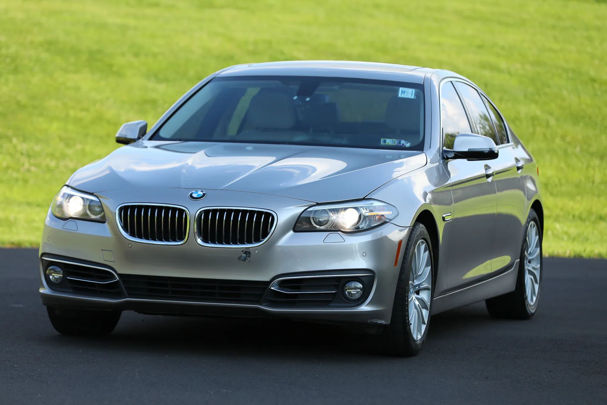 2016 BMW 5 Series — photo 5 of 18