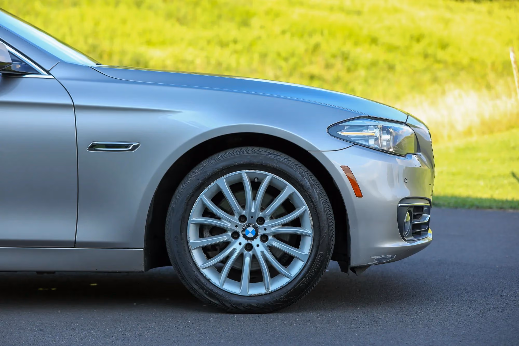 2016 BMW 5 Series 528i xDrive Sedan 4D — photo 18 of 18