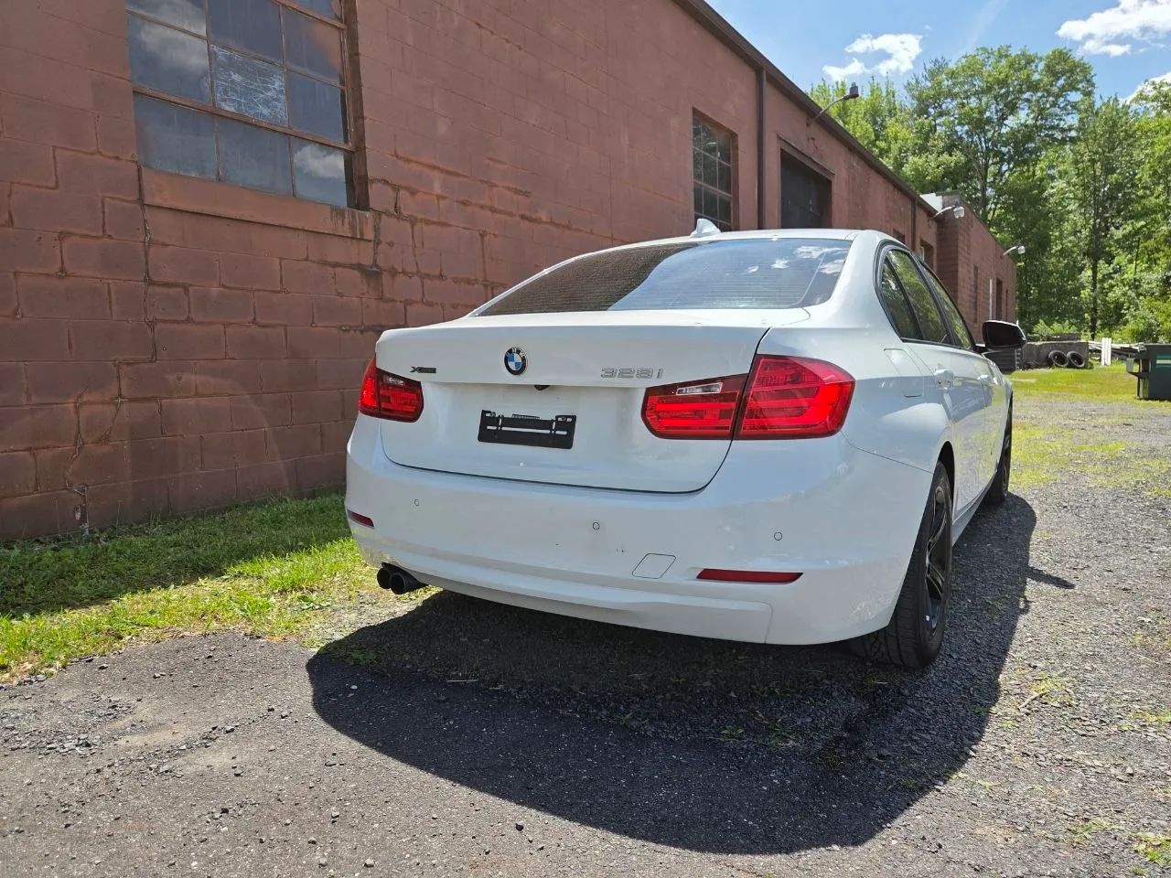 2015 BMW 3 Series 328i xDrive Sedan 4D — photo 8 of 60