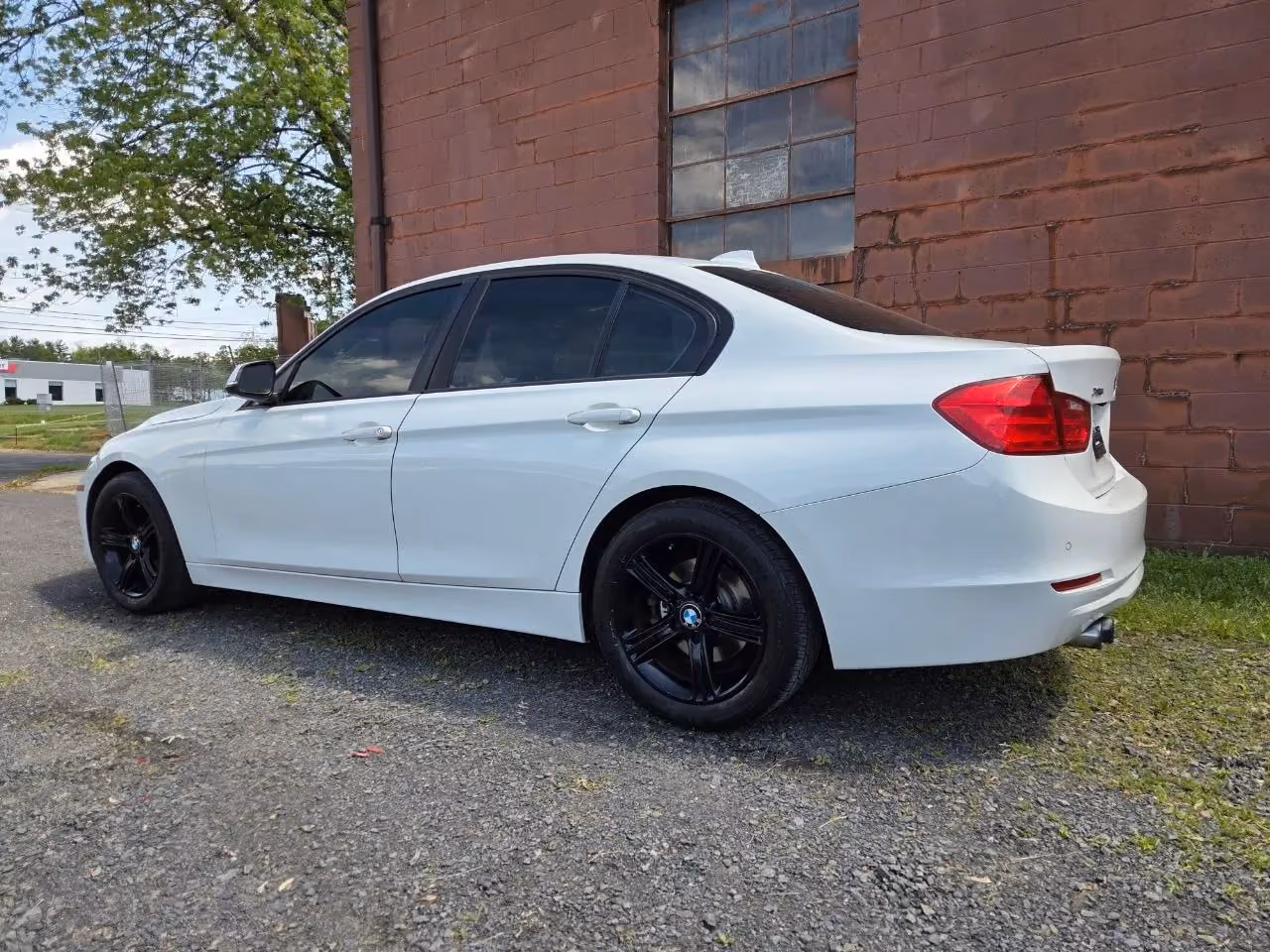 2015 BMW 3 Series 328i xDrive Sedan 4D — photo 3 of 60